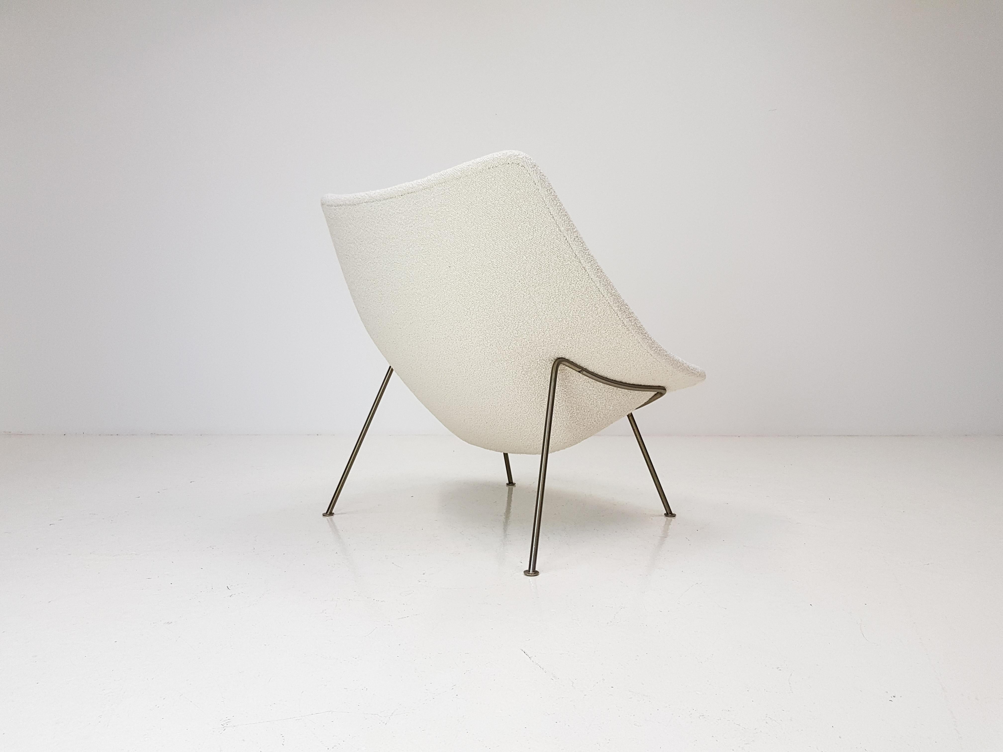 Metal 1960s Pierre Paulin Oyster Chair for Artifort in Bouclé Fabric