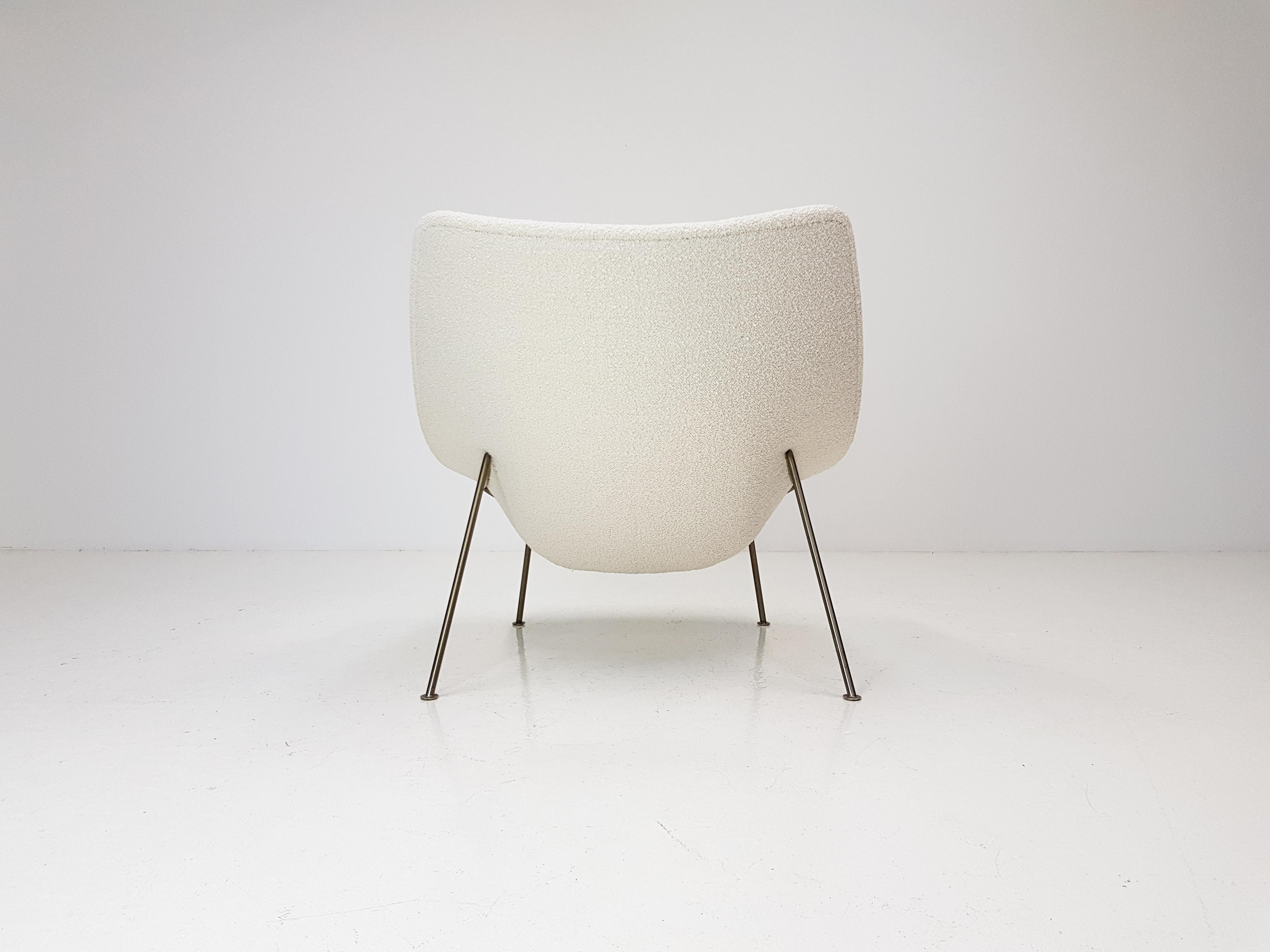 1960s Pierre Paulin Oyster Chair for Artifort in Bouclé Fabric In Good Condition In London Road, Baldock, Hertfordshire