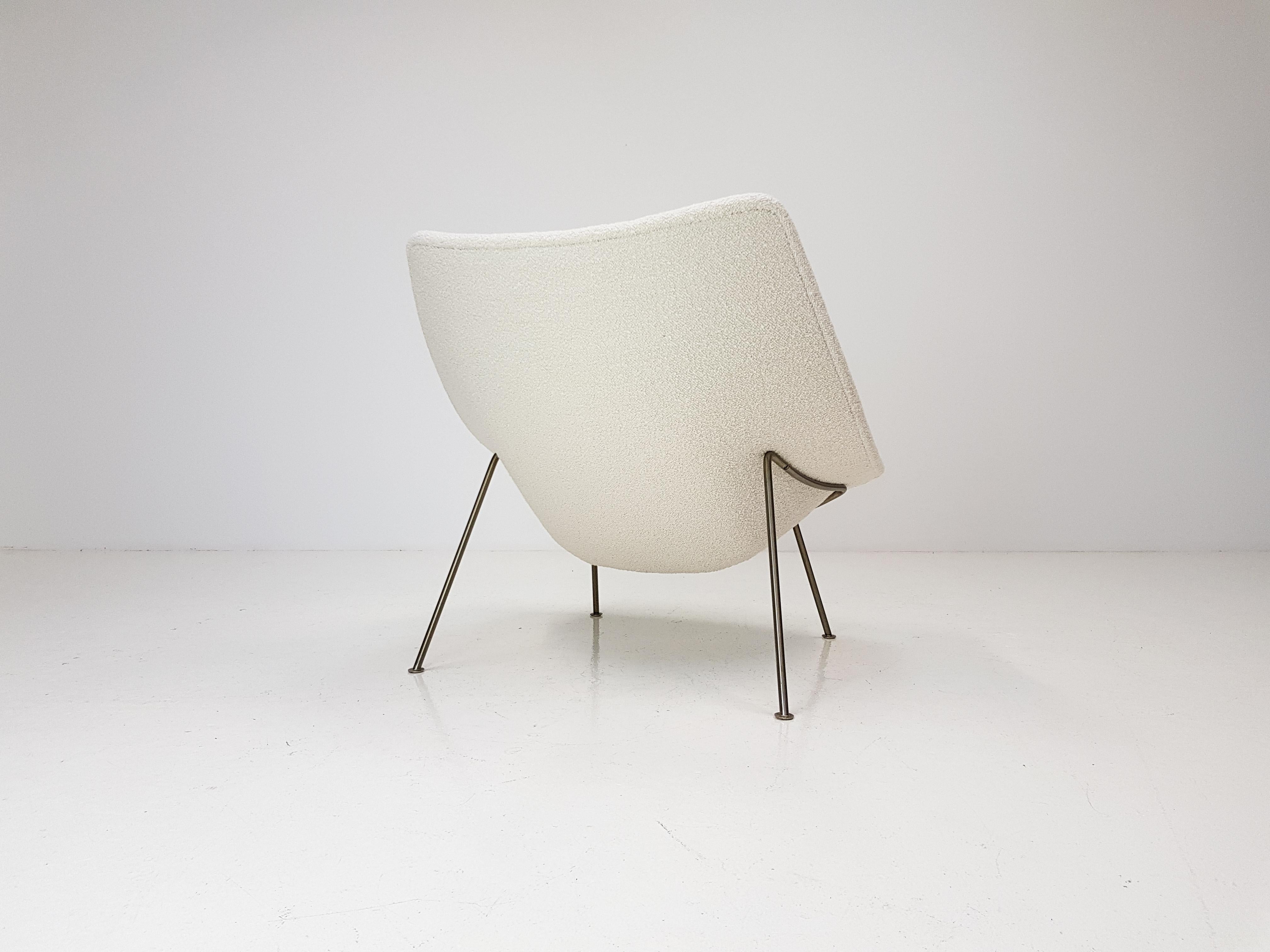 20th Century 1960s Pierre Paulin Oyster Chair for Artifort in Bouclé Fabric
