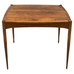 Un tavolo da pranzo e da gioco danese reversibile in teak degli anni '60 di Selig