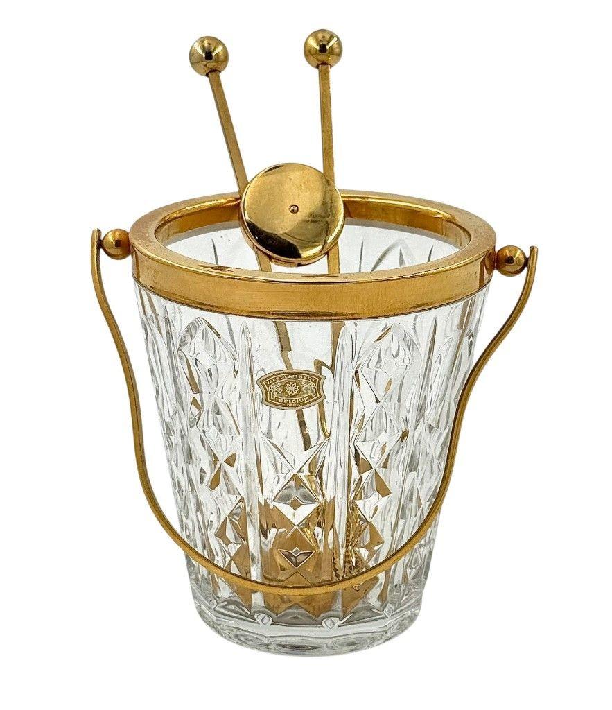 Ein 1960er Val Saint Lambert Eiskübel aus Kristall und vergoldet mit Eisgreifern im Angebot 1