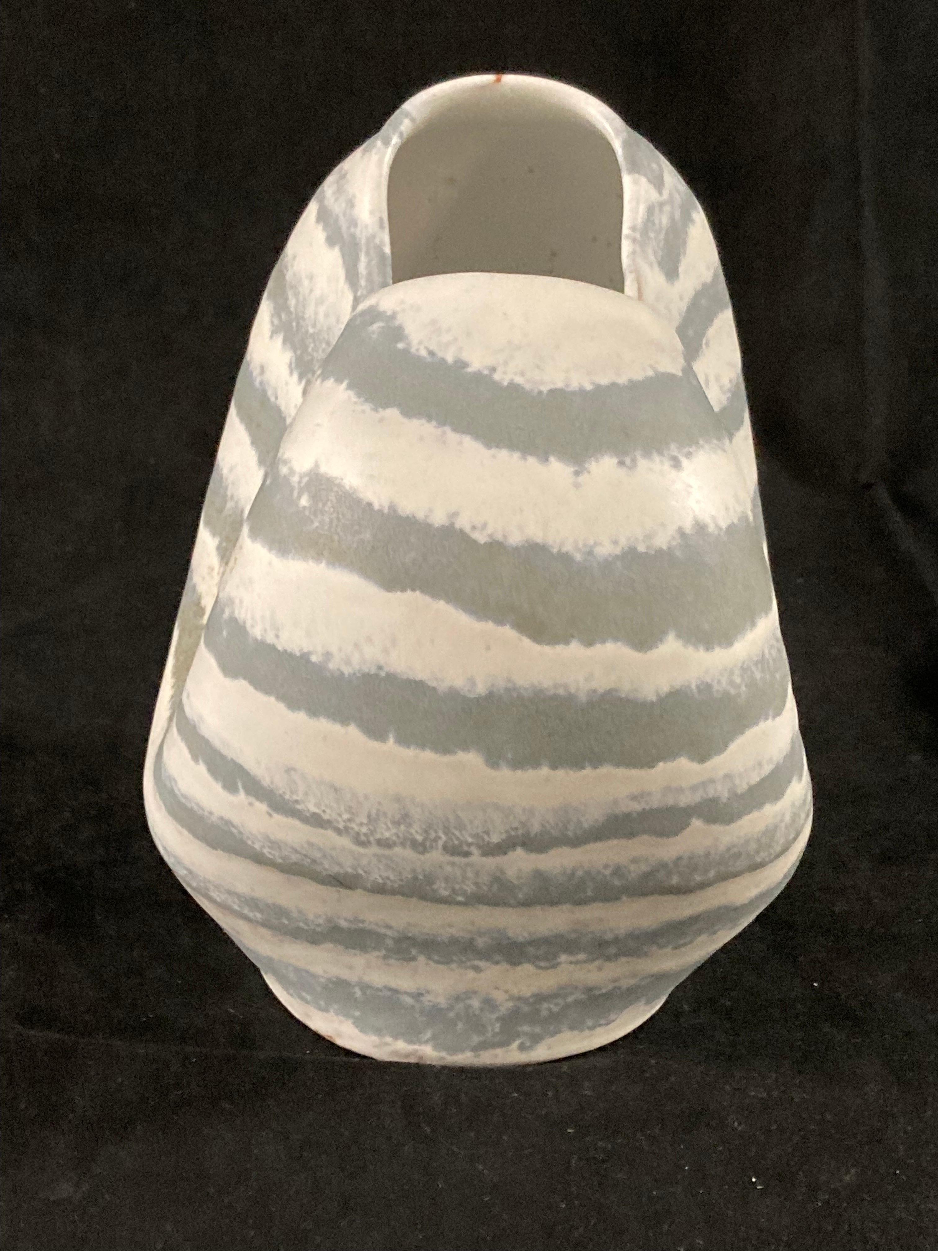 Tedesco Vaso in ceramica della Germania occidentale degli anni '60 di Carstens in vendita