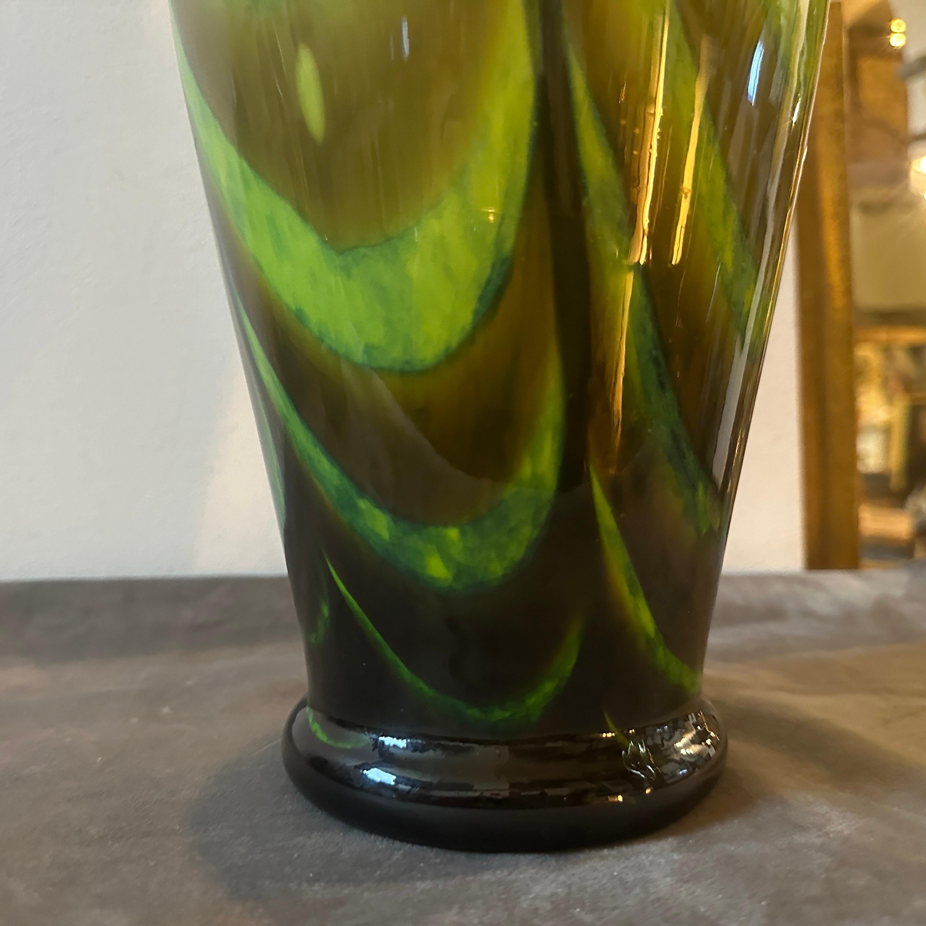 A 1970s Carlo Moretti Space Age Green, Brown and Black Opaline Vase For Sale 3