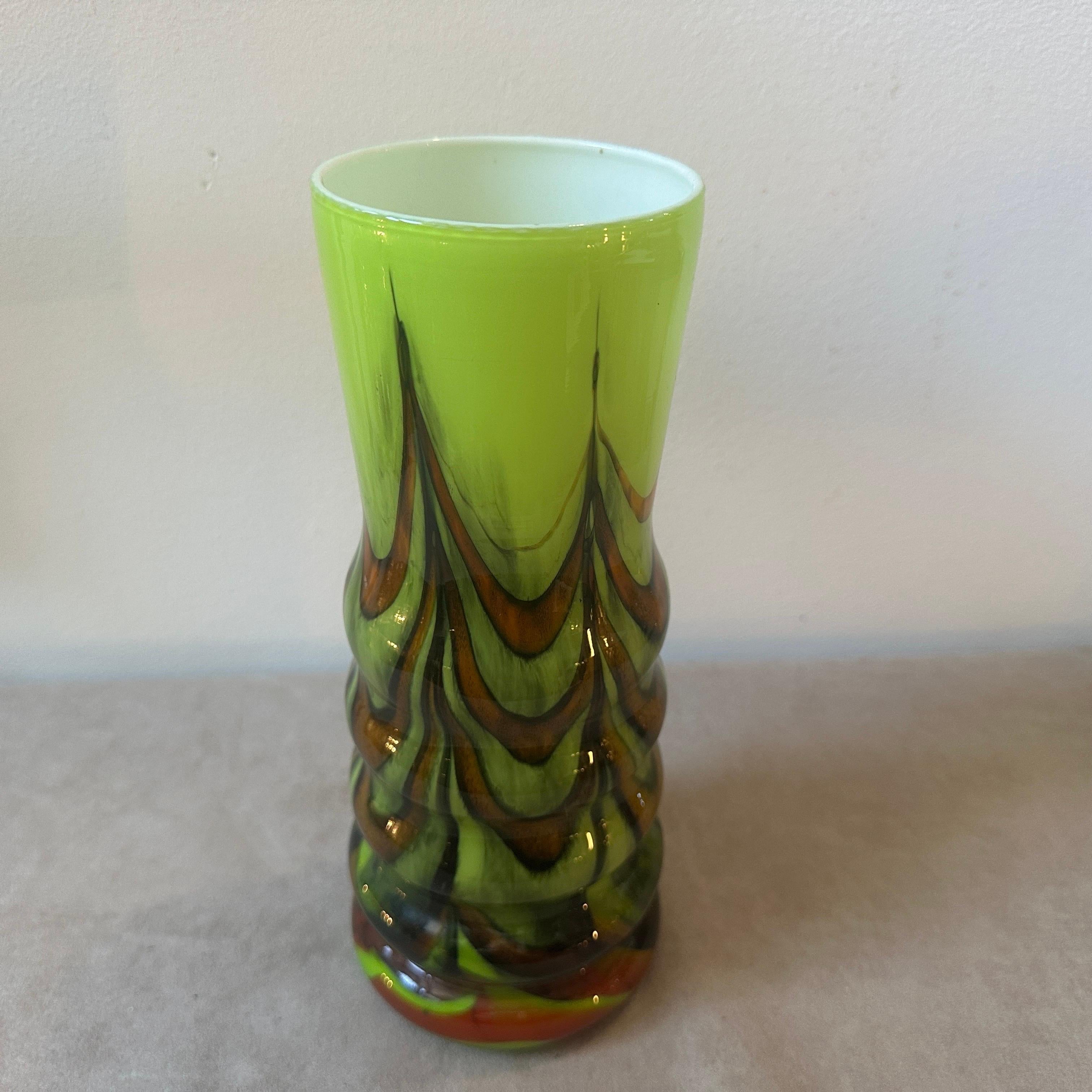A 1970s Carlo Moretti Space Age Green, Brown and Black Opaline Vase  For Sale 4