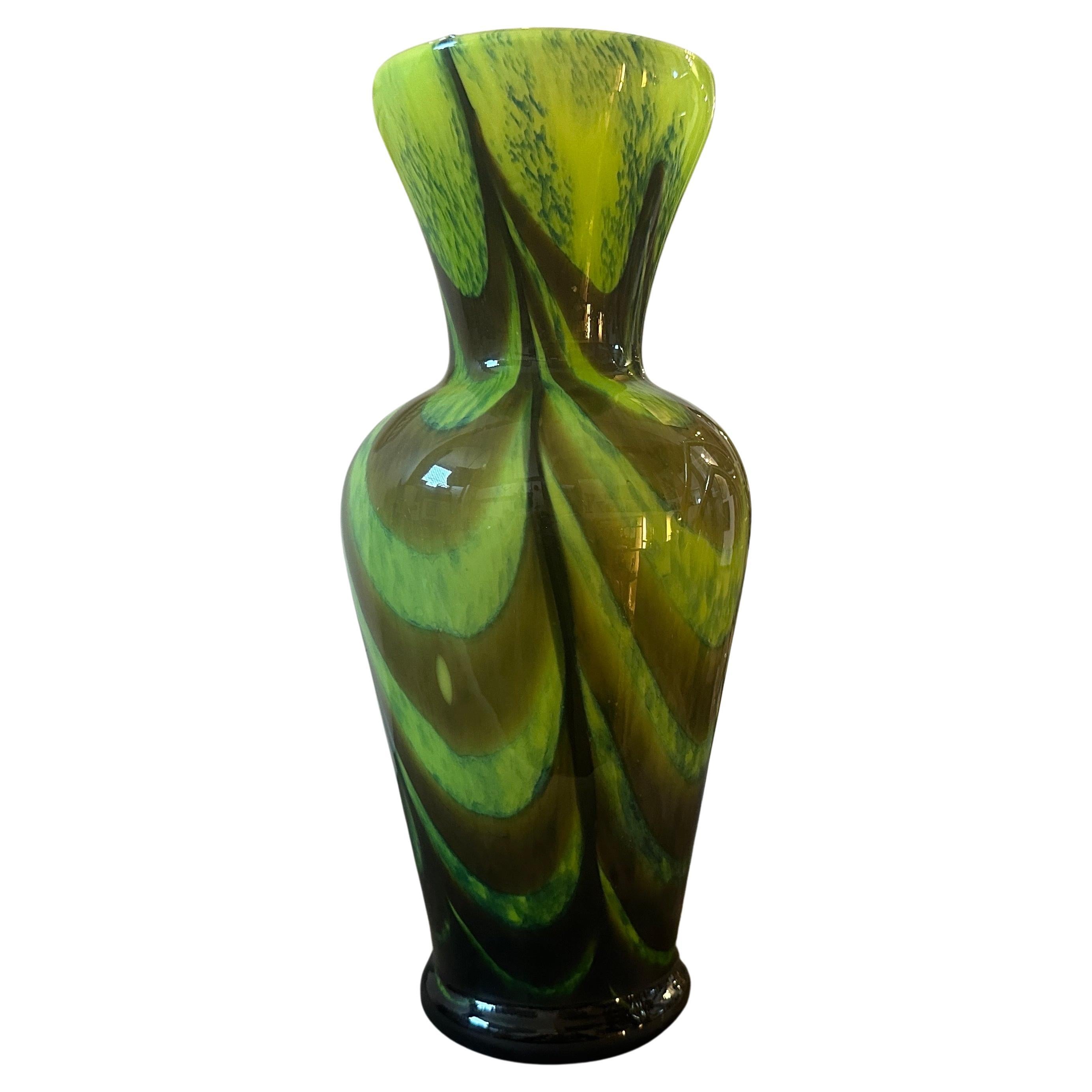 Vase en opaline verte, brown et noire de Carlo Moretti des années 1970