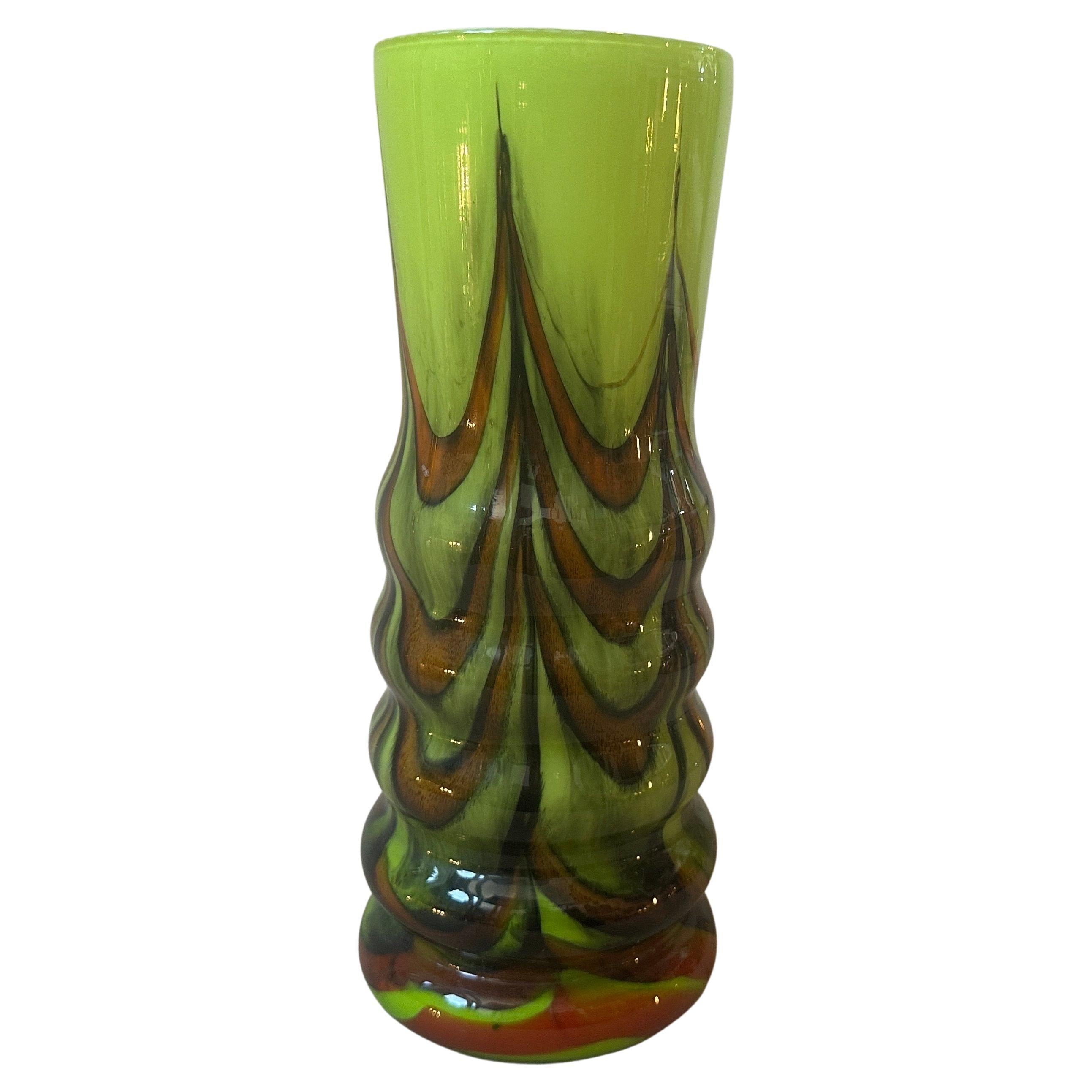 Vase en opaline verte, brown et noire de Carlo Moretti des années 1970 