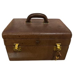 Elegance des années 1970 - Beauty Case en cuir Brown de Gucci