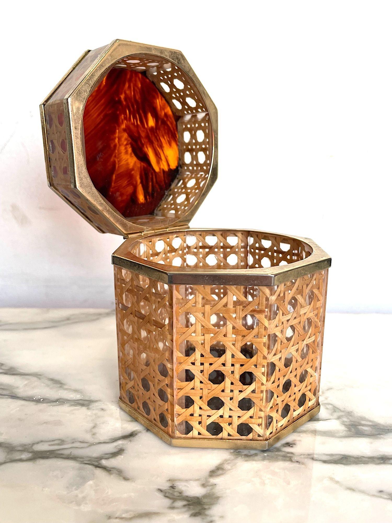 A lovely 1970s woven rattan, faux tortoiseshell and brass octagonal jewellery box with hinged lid.