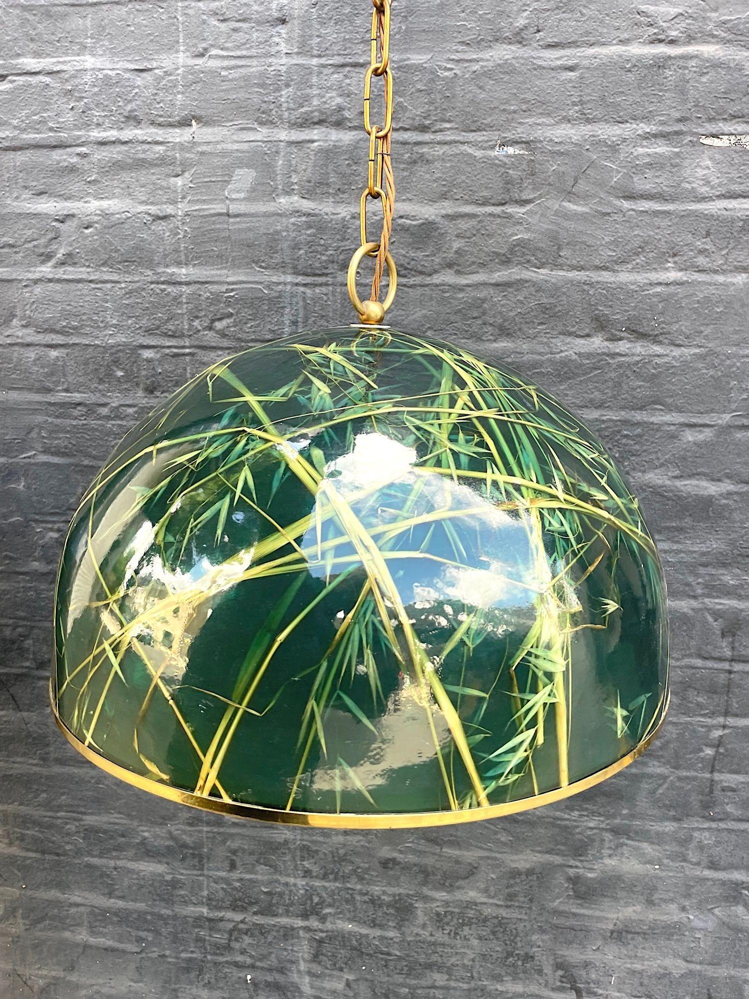 Brass A 1970s green acrylic and brass light by Giovanni Banci for Banci Firenze For Sale