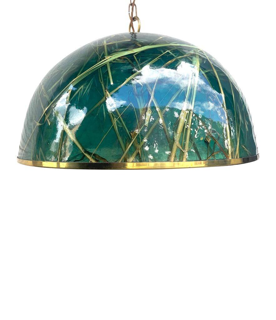 A 1970s green acrylic and brass light by Giovanni Banci for Banci Firenze For Sale 1