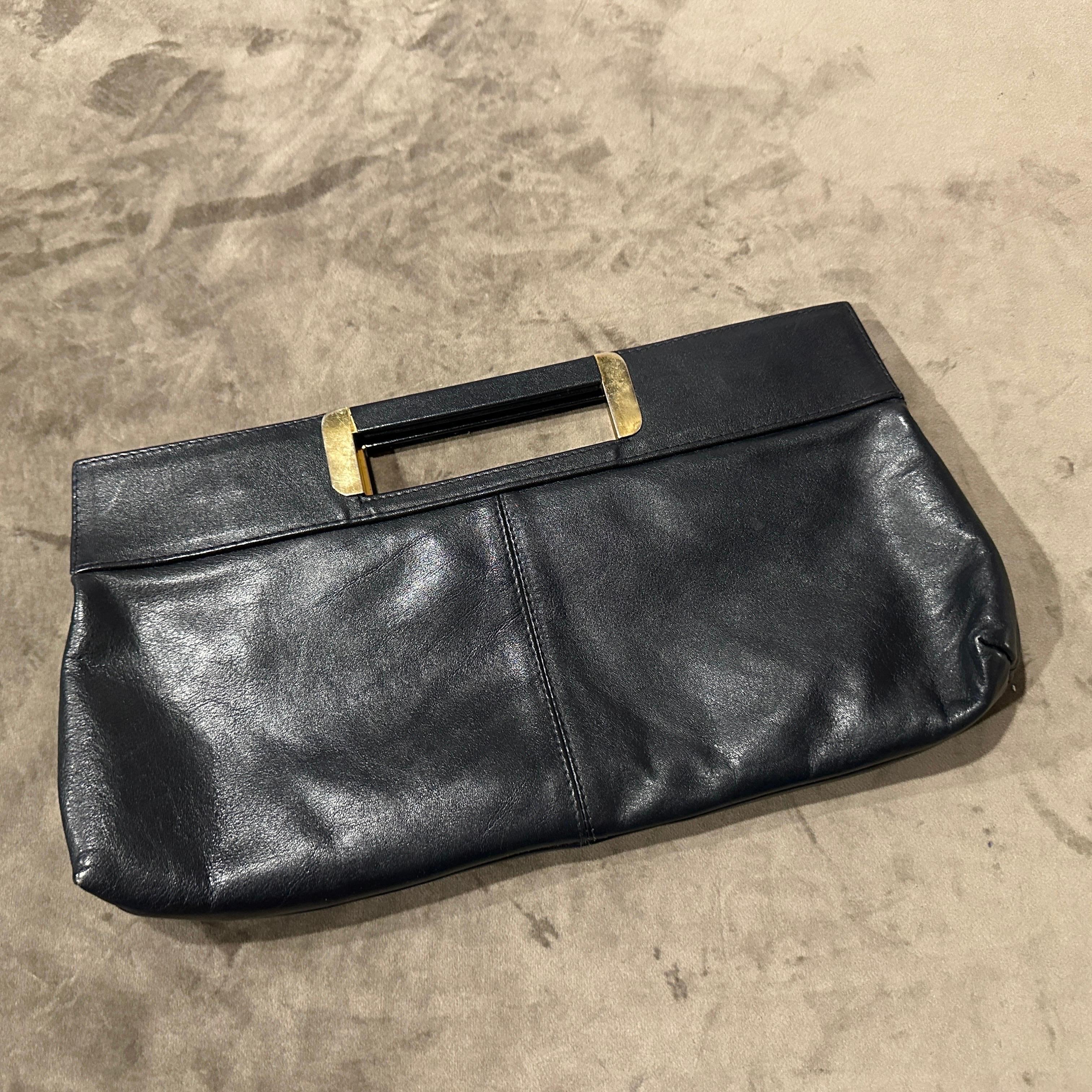 A 1970s High Quality Black Leather and Brass Italian Shoulder Bag For Sale 3