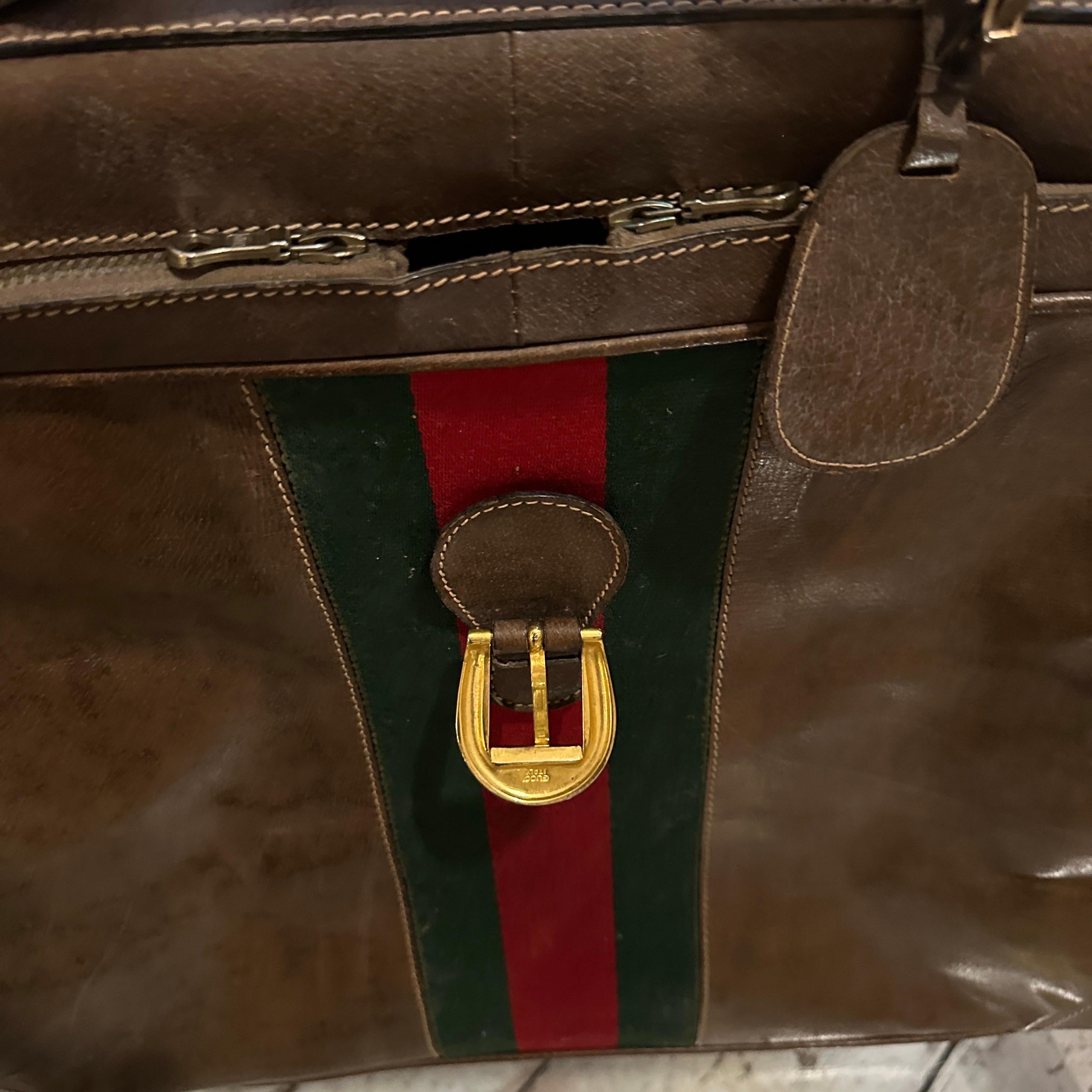 A 1970s Iconic brown Leather Gucci Suitcase For Sale 6