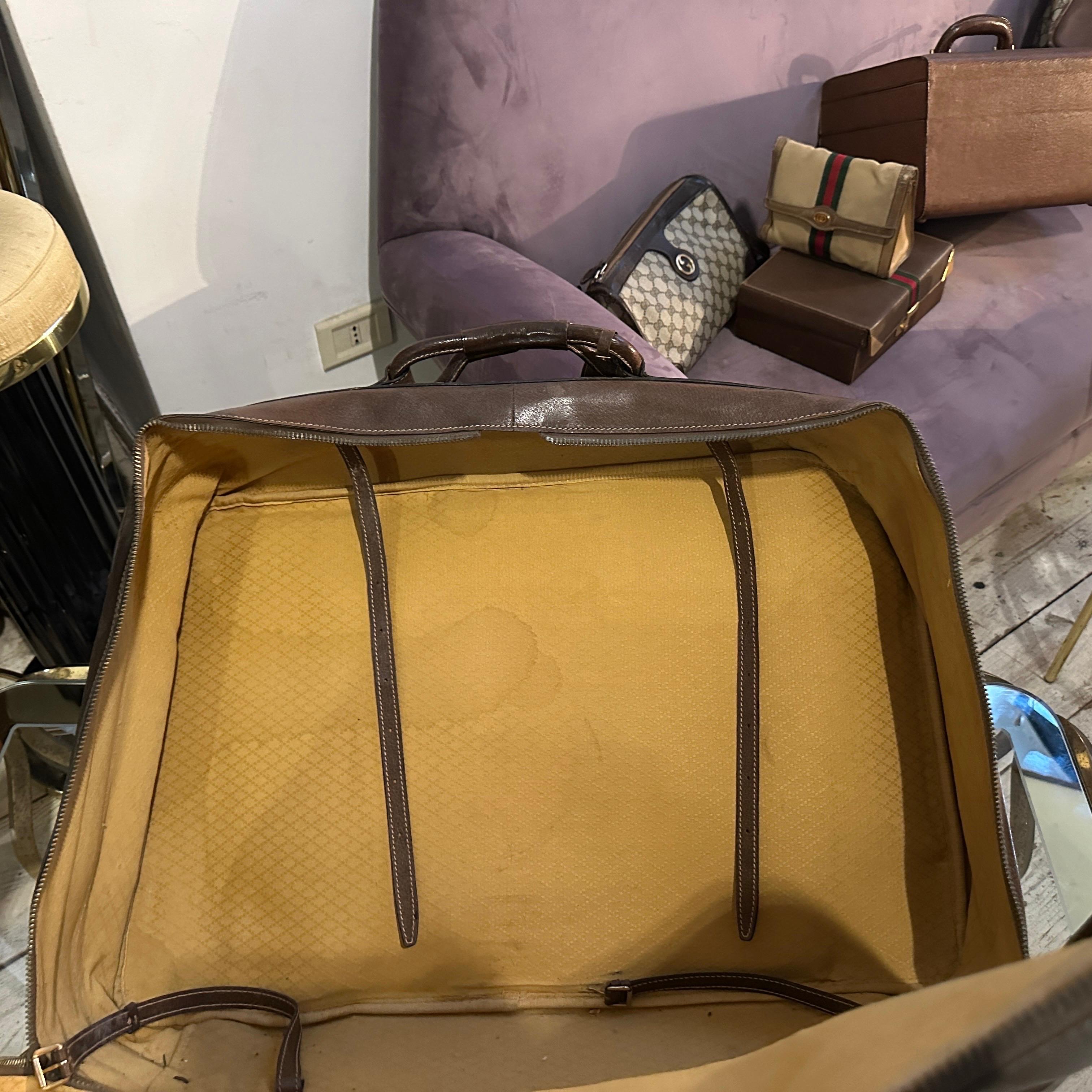 A 1970s Iconic brown Leather Gucci Suitcase For Sale 7
