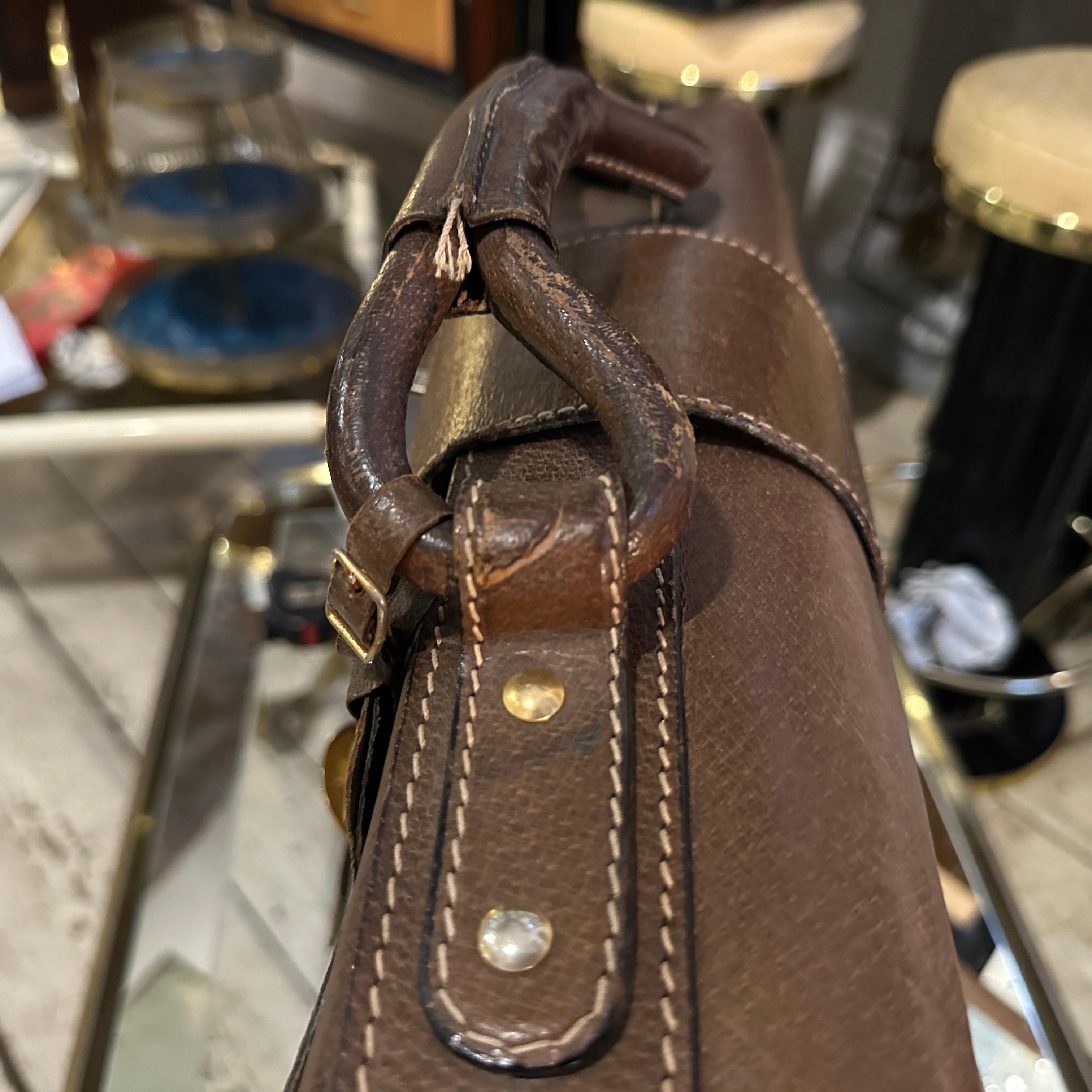 A 1970s Iconic brown Leather Gucci Suitcase In Good Condition For Sale In Aci Castello, IT