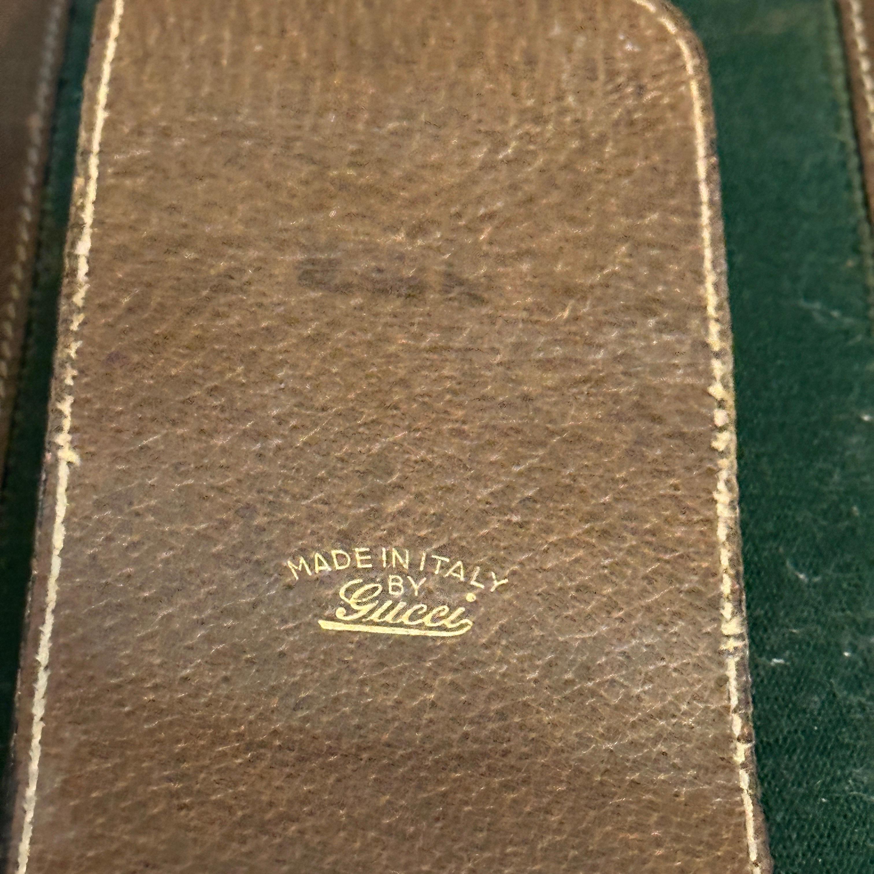 A 1970s Iconic brown Leather Gucci Suitcase For Sale 4