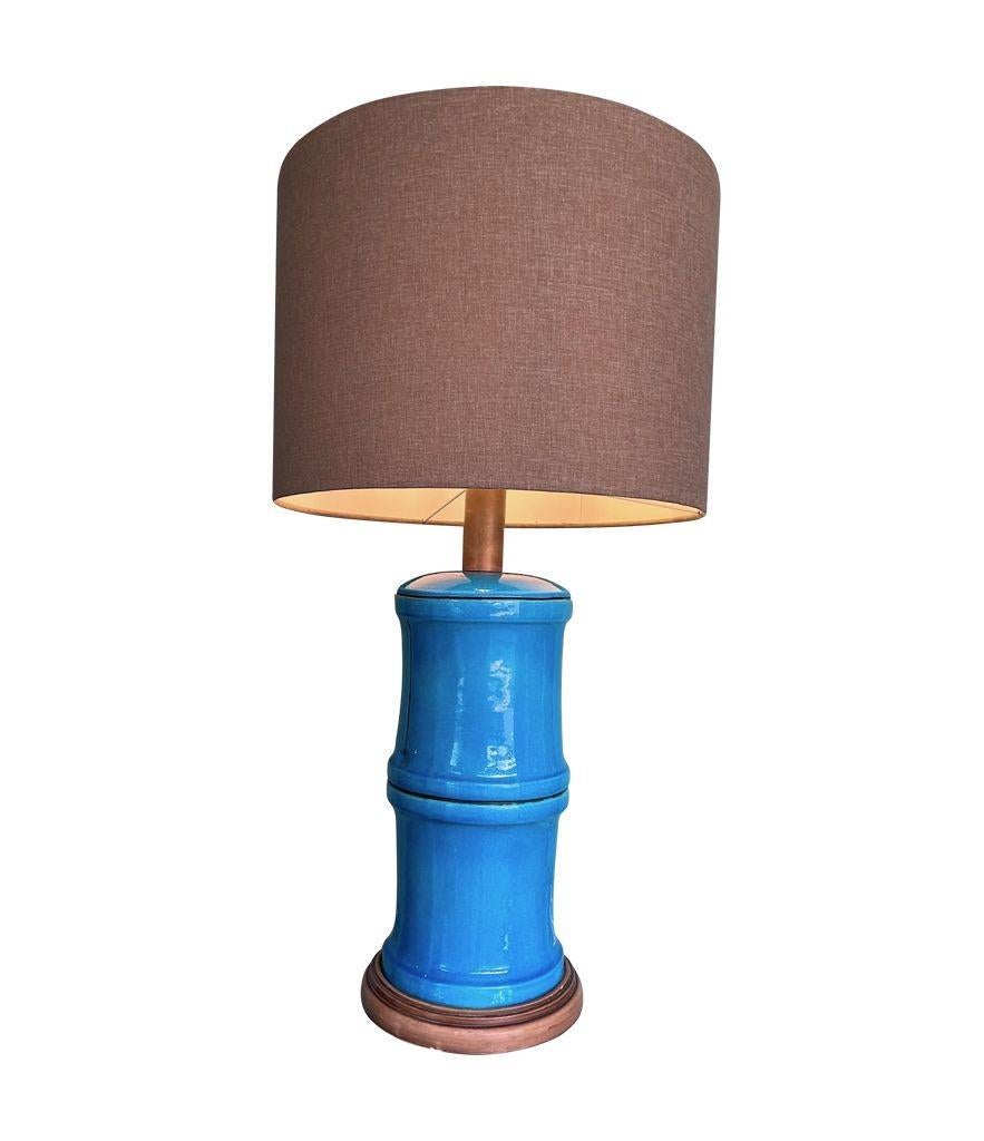 A 1970s large Italian faux bamboo ceramic blue lamp with brass fittings In Good Condition For Sale In London, GB
