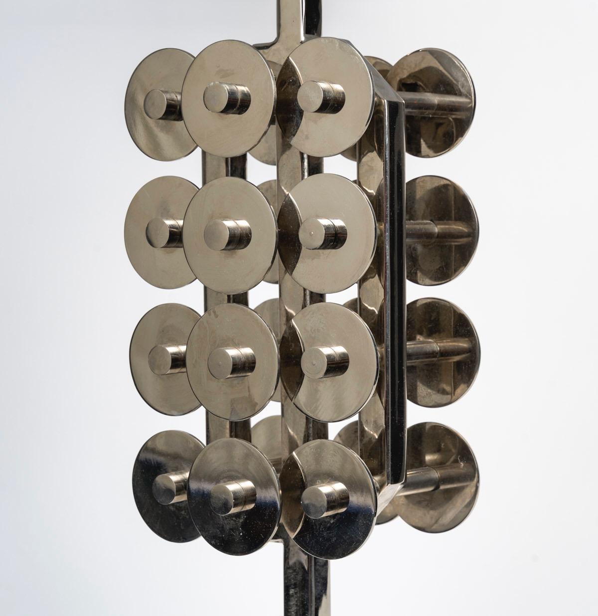 Una lussuosa lampada da tavolo vintage cromata degli anni '70 In condizioni buone in vendita a Saint-Ouen, FR