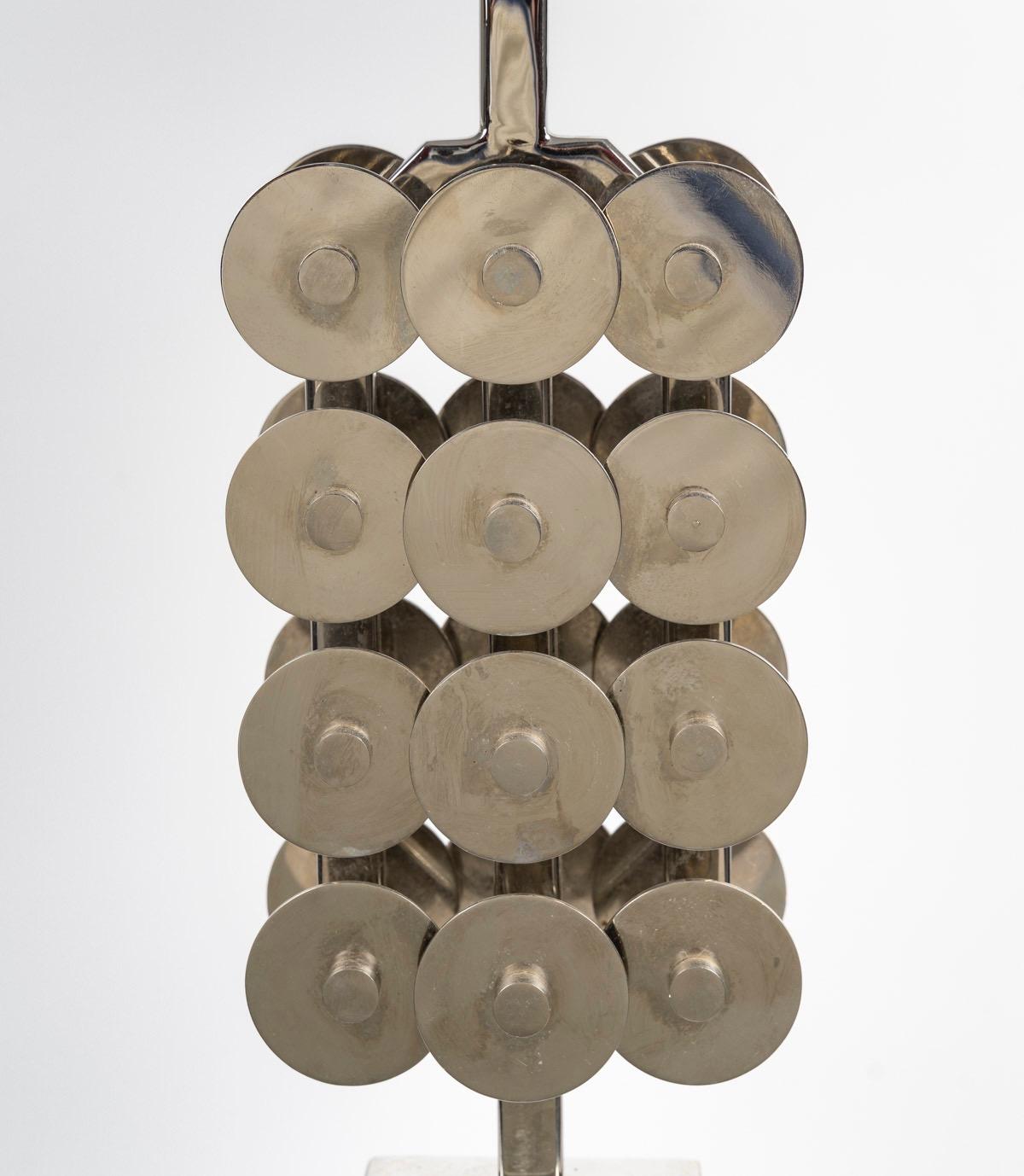 Fine XX secolo Una lussuosa lampada da tavolo vintage cromata degli anni '70 in vendita