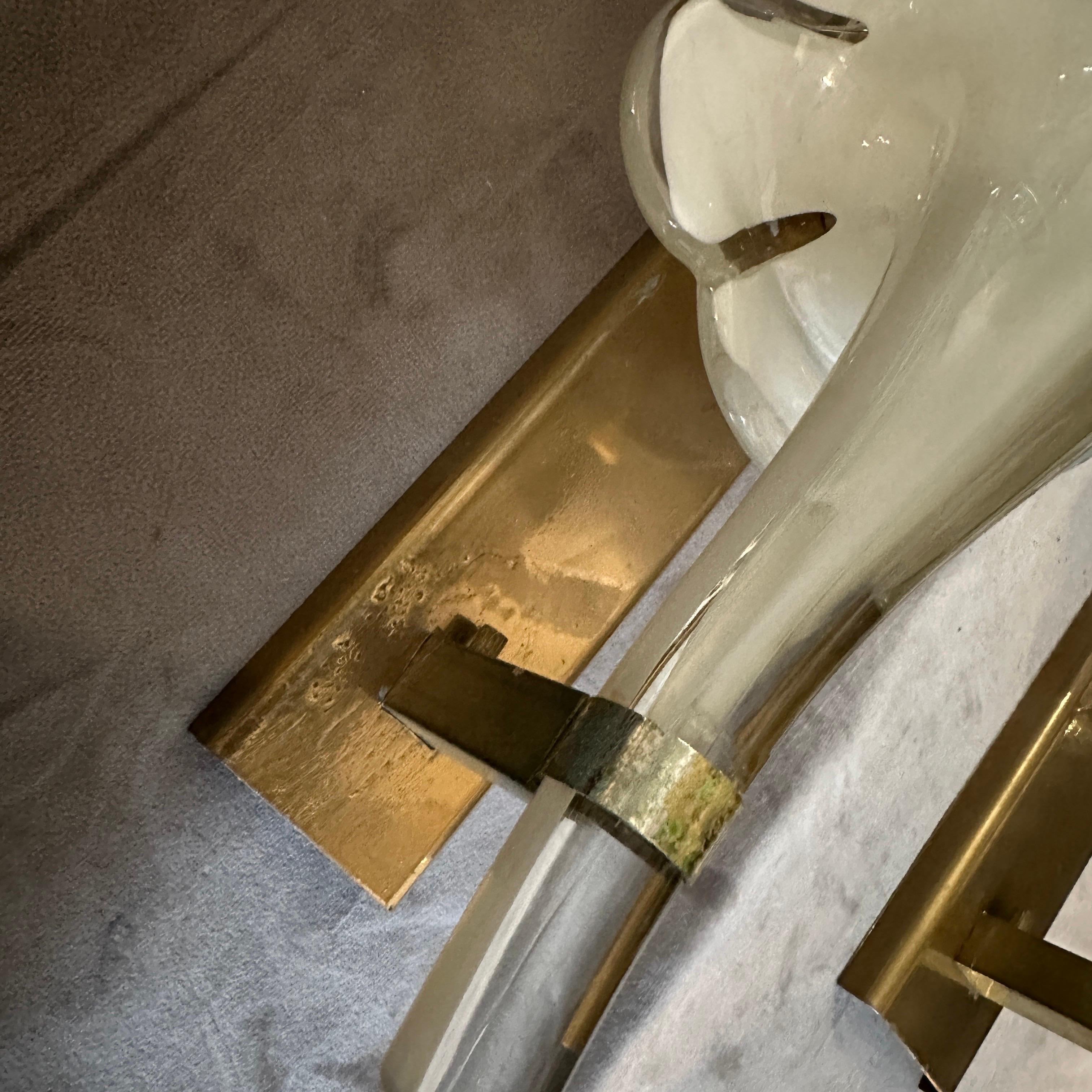 A 1970s Mid-Century Modern Murano Glass Leaf Wall Sconce by Franco Luce For Sale 4