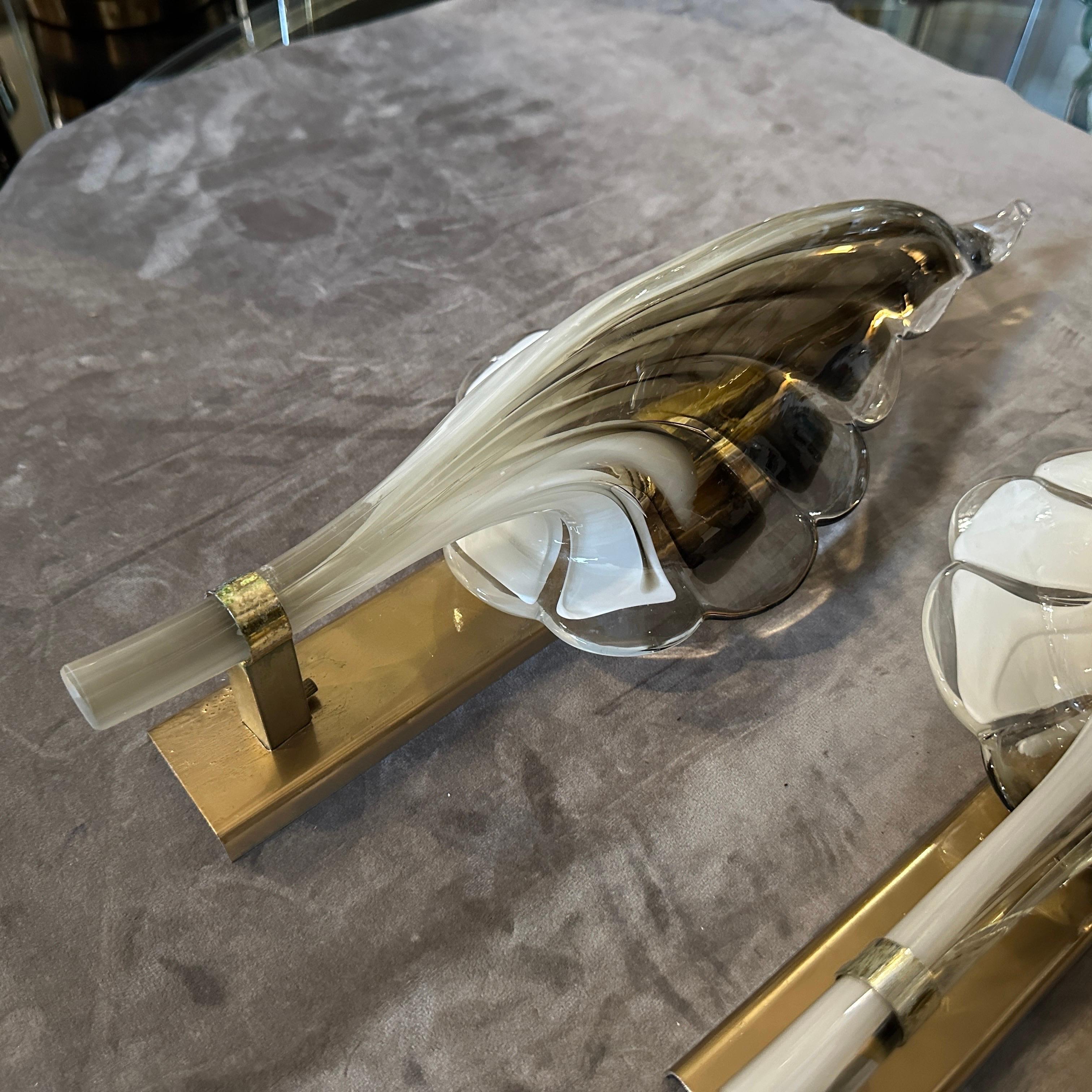 A 1970s Mid-Century Modern Murano Glass Leaf Wall Sconce by Franco Luce For Sale 6