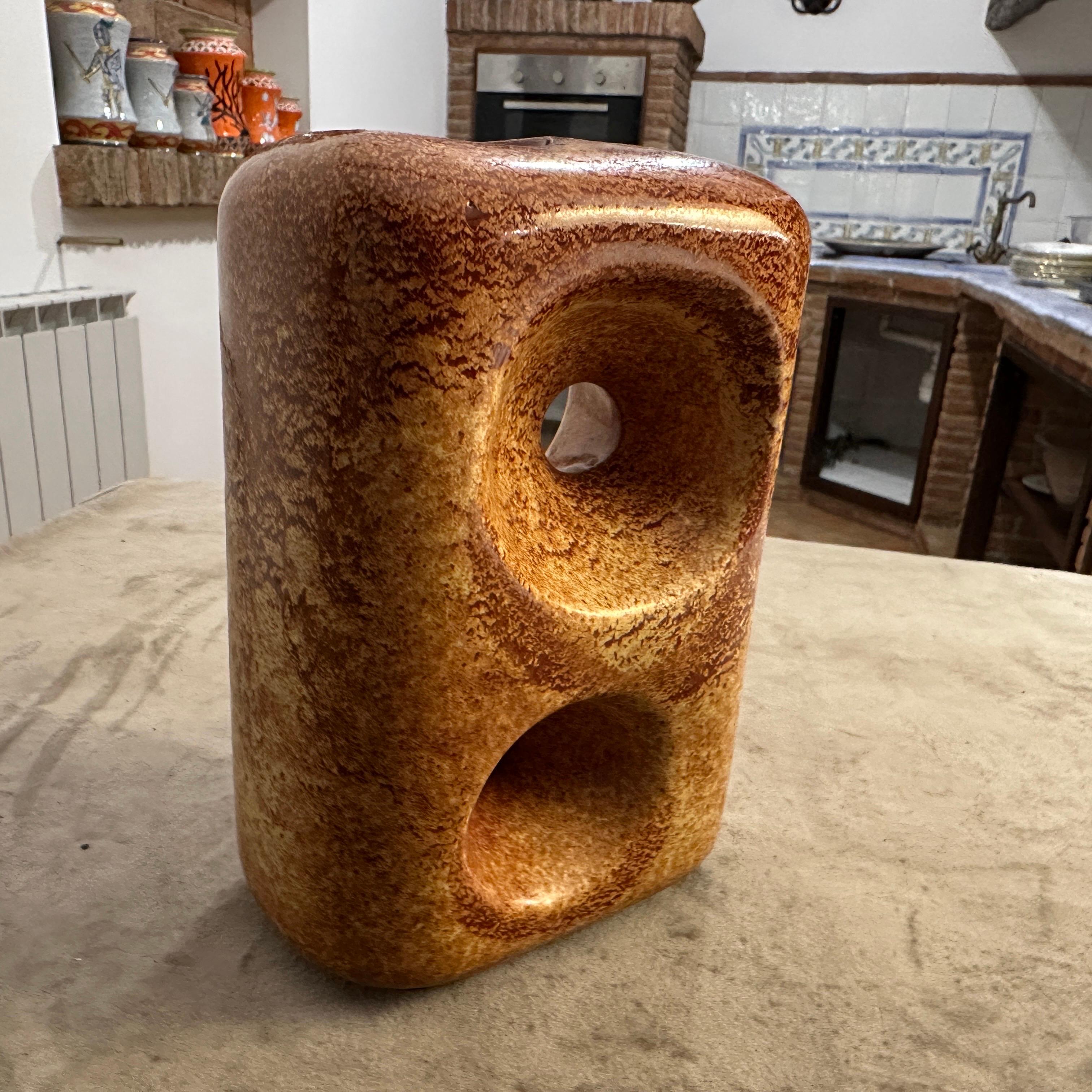 Modernistische italienische Keramikvase von Bertoncello aus den 1970er Jahren (Handgefertigt) im Angebot