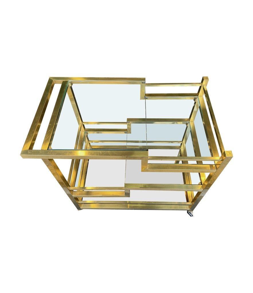 Ein italienischer Romeo Rega Barwagen aus den 1970er Jahren mit mehreren Ablagen aus Rauchglas im Angebot 5