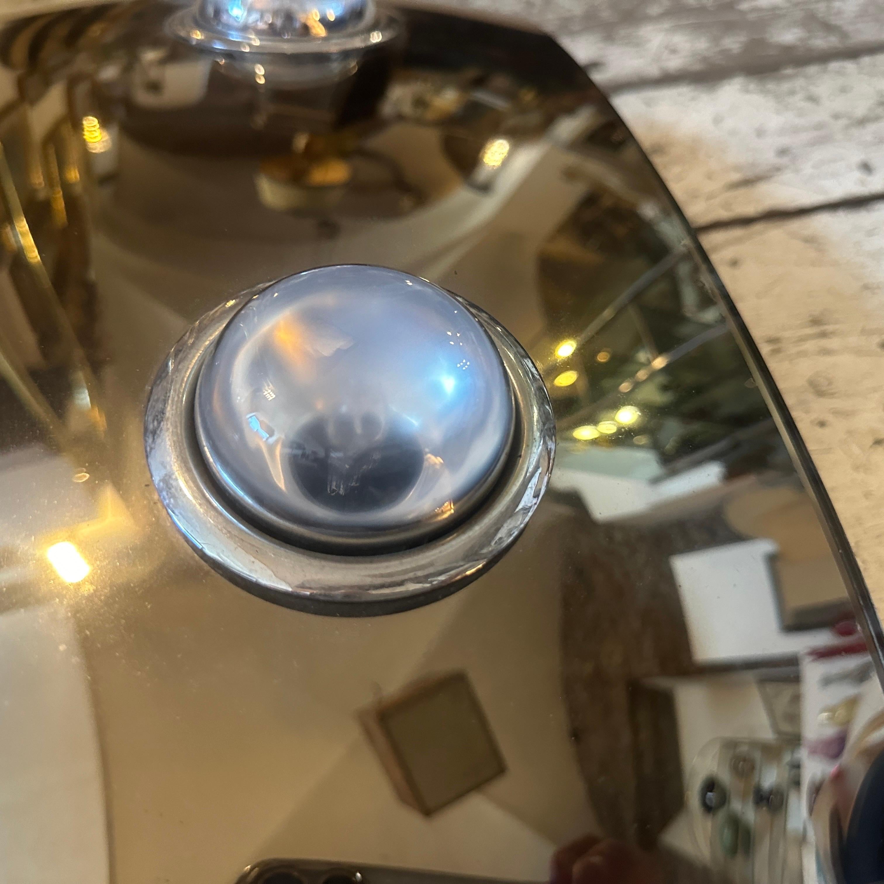 A 1970s Space Age Square Smoked Mirrored Glass Italian Ceiling Light by Veca For Sale 4