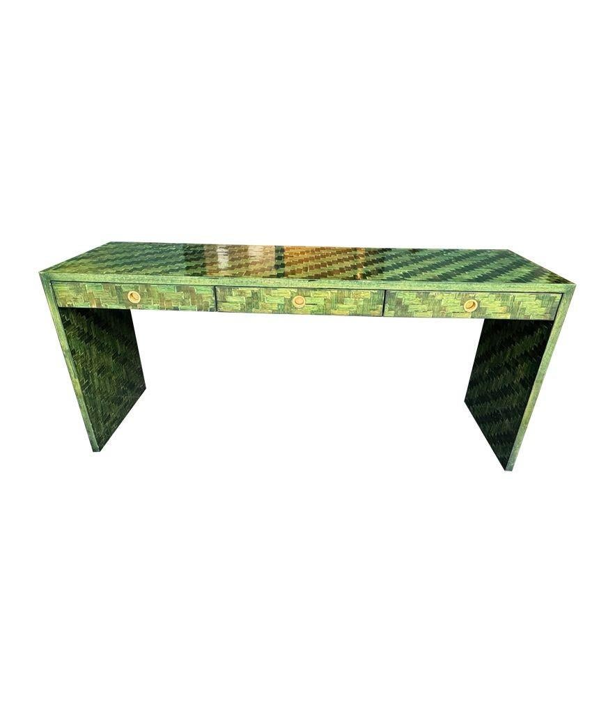 A 1970s woven green rattan three drawer console table by Vivai Del Sud For Sale 3