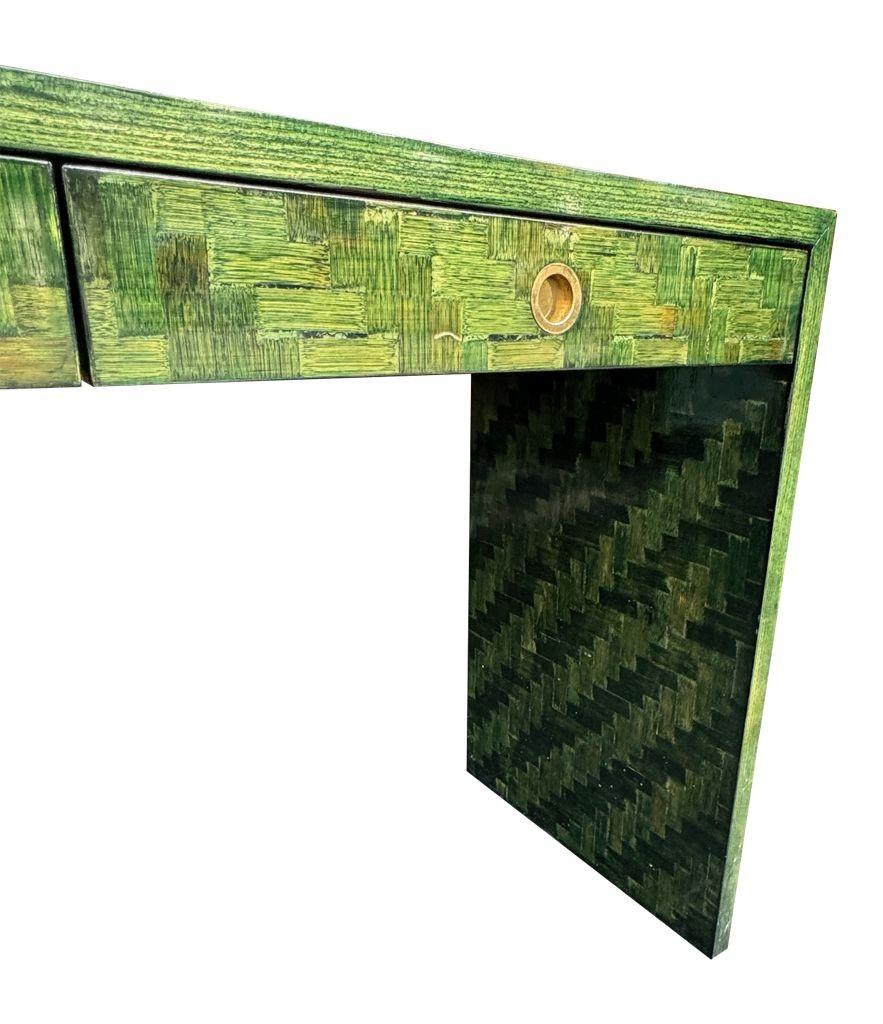A 1970s woven green rattan three drawer console table by Vivai Del Sud For Sale 8