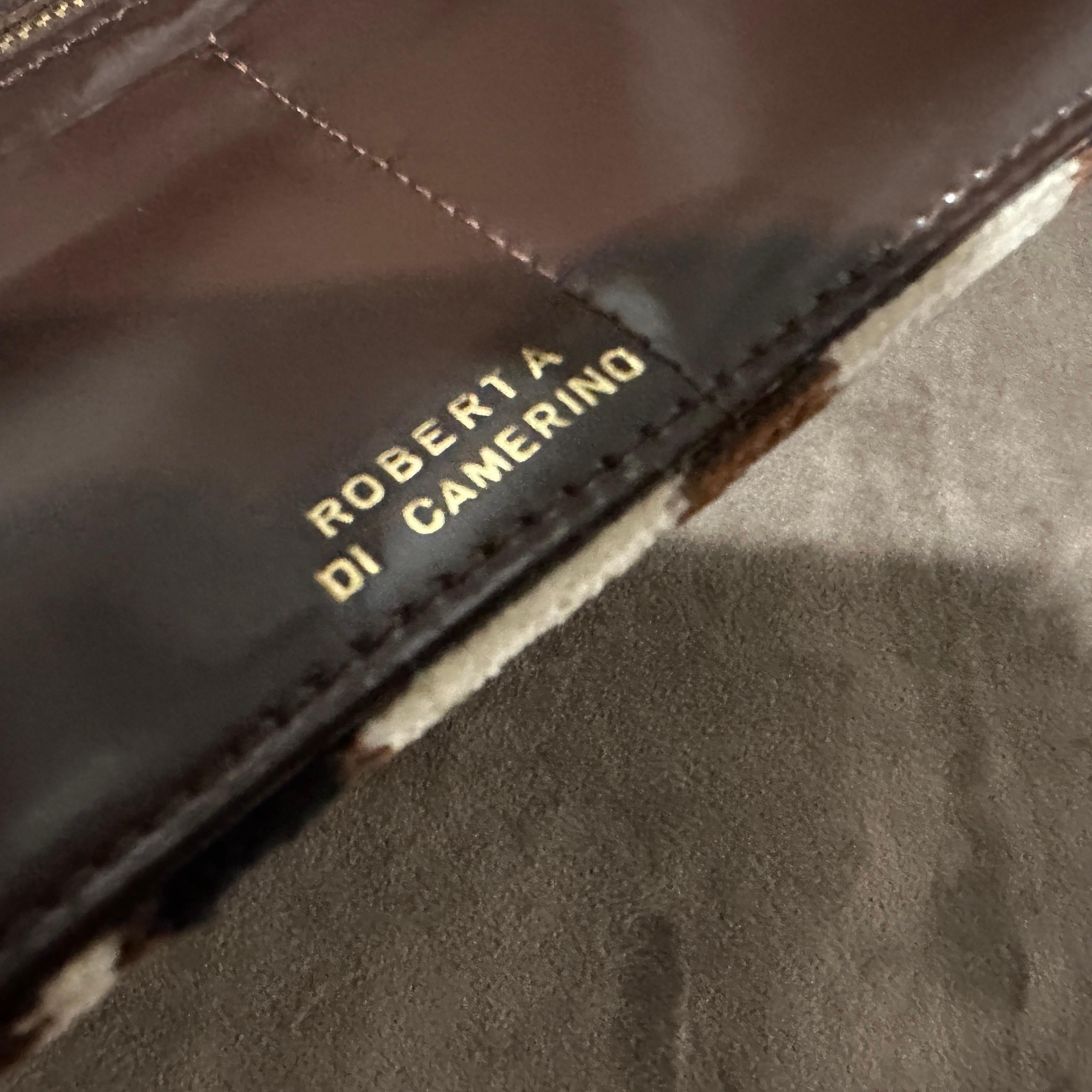 Una clutch portafoglio in velluto marrone e beige degli anni '80 di Roberta Di Camerino in vendita 2