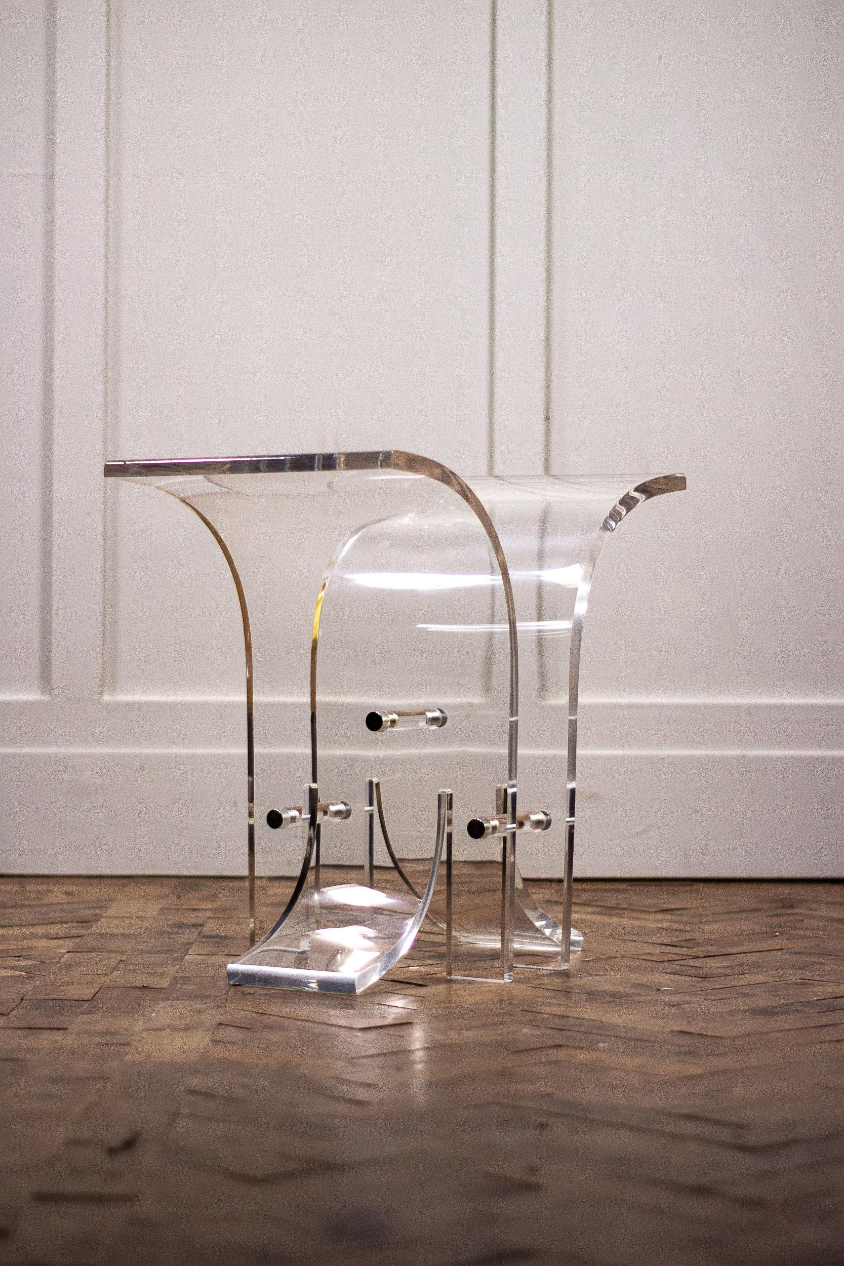 European 1980s Hollywood Regency Clear Lucite and Glass Side Table