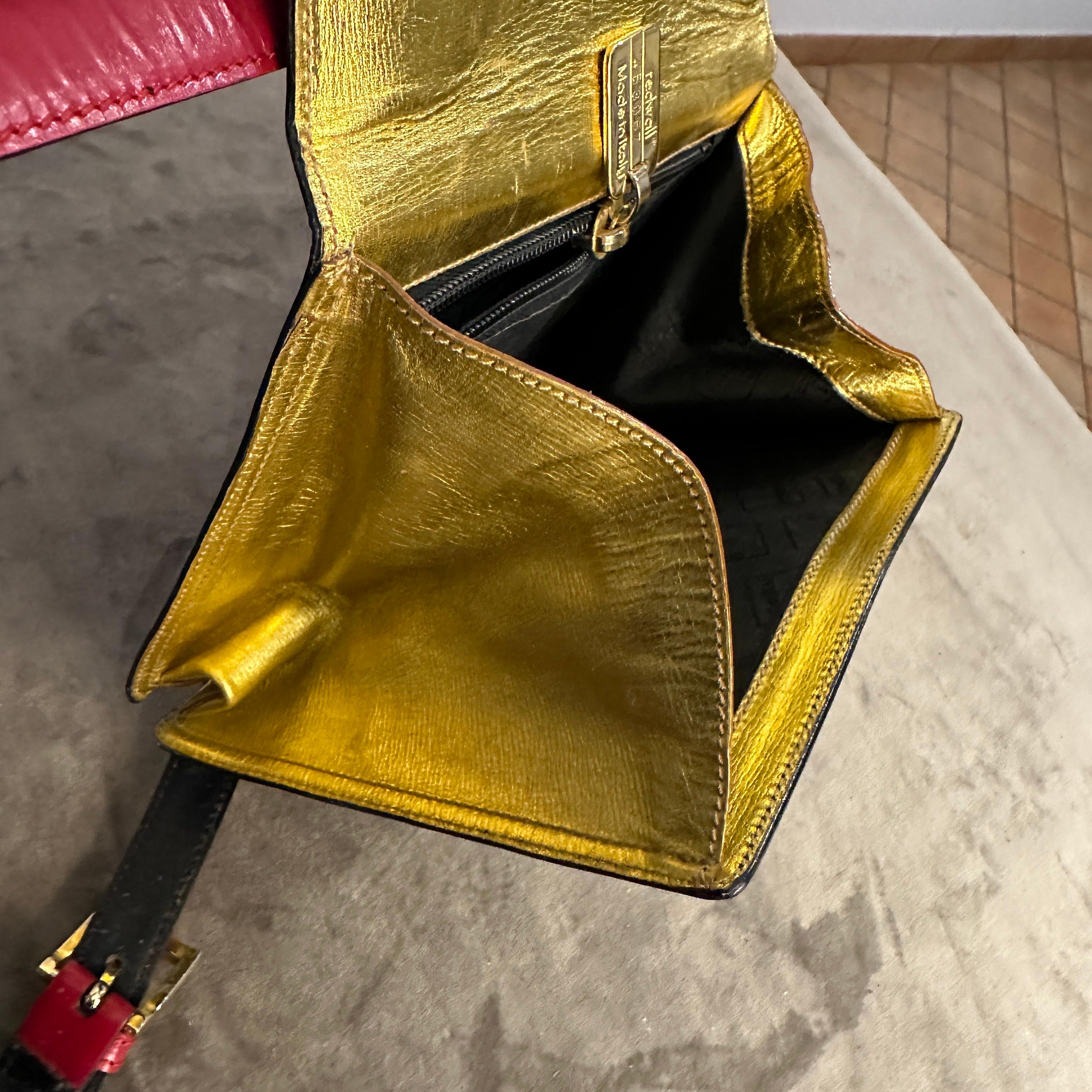 A 1980s Iconic Franco Moschino Small Hand Bag For Sale 3