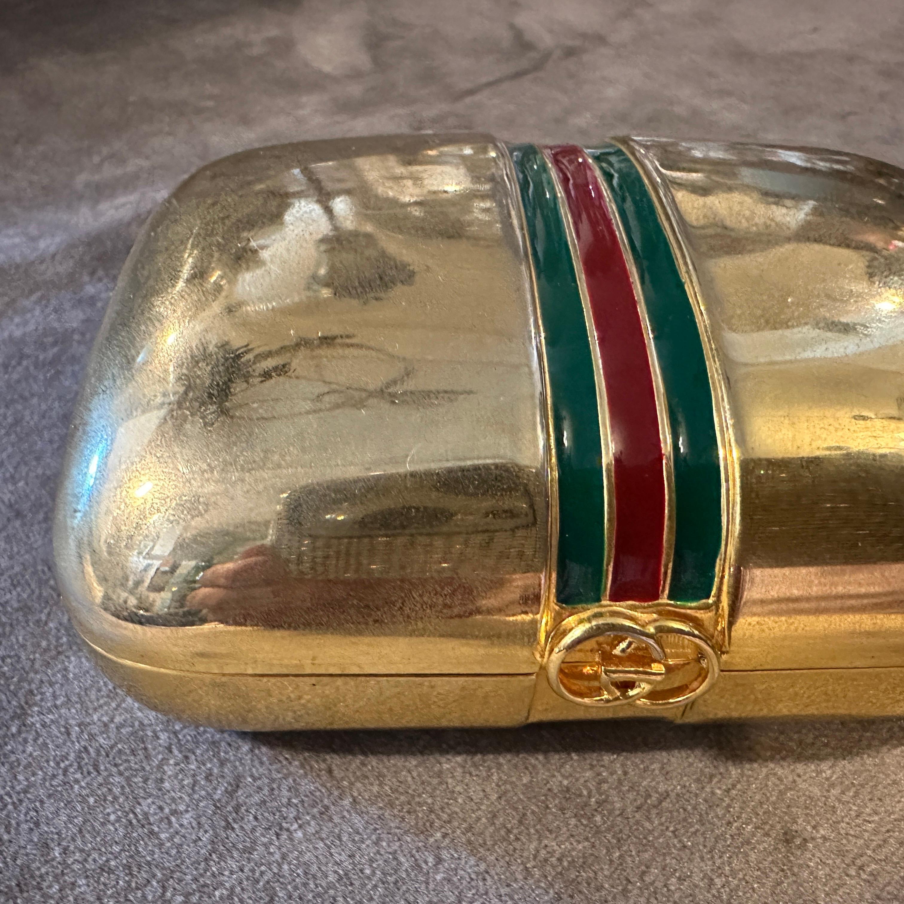 A 1980s Modern Gilt Brass and Lacquer Luxury Box by Gucci In Excellent Condition For Sale In Aci Castello, IT