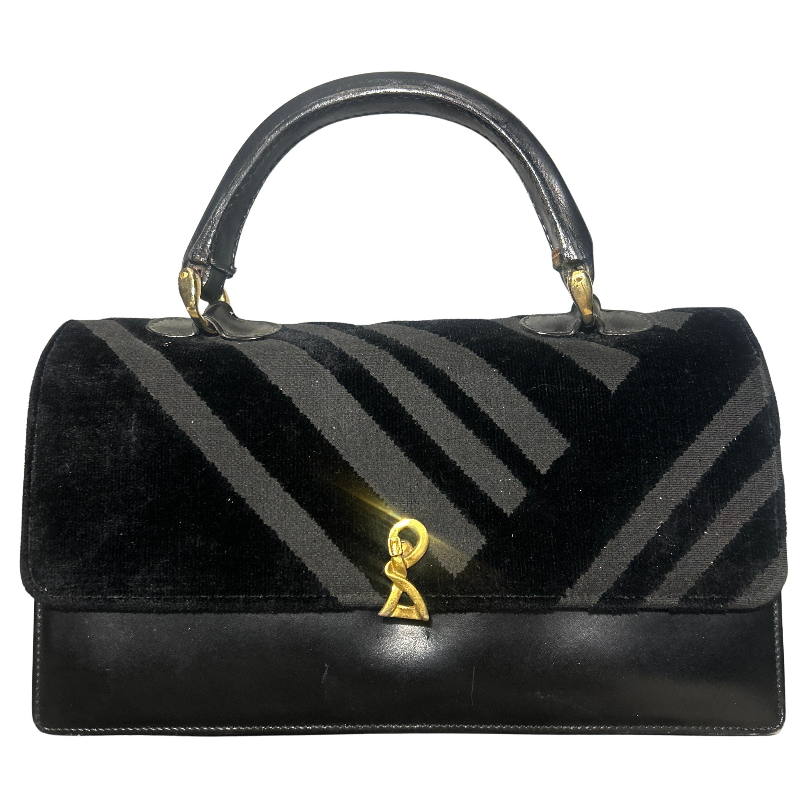 A 1980s Vintage Italian Evening Bag by Roberta di Camerino For Sale