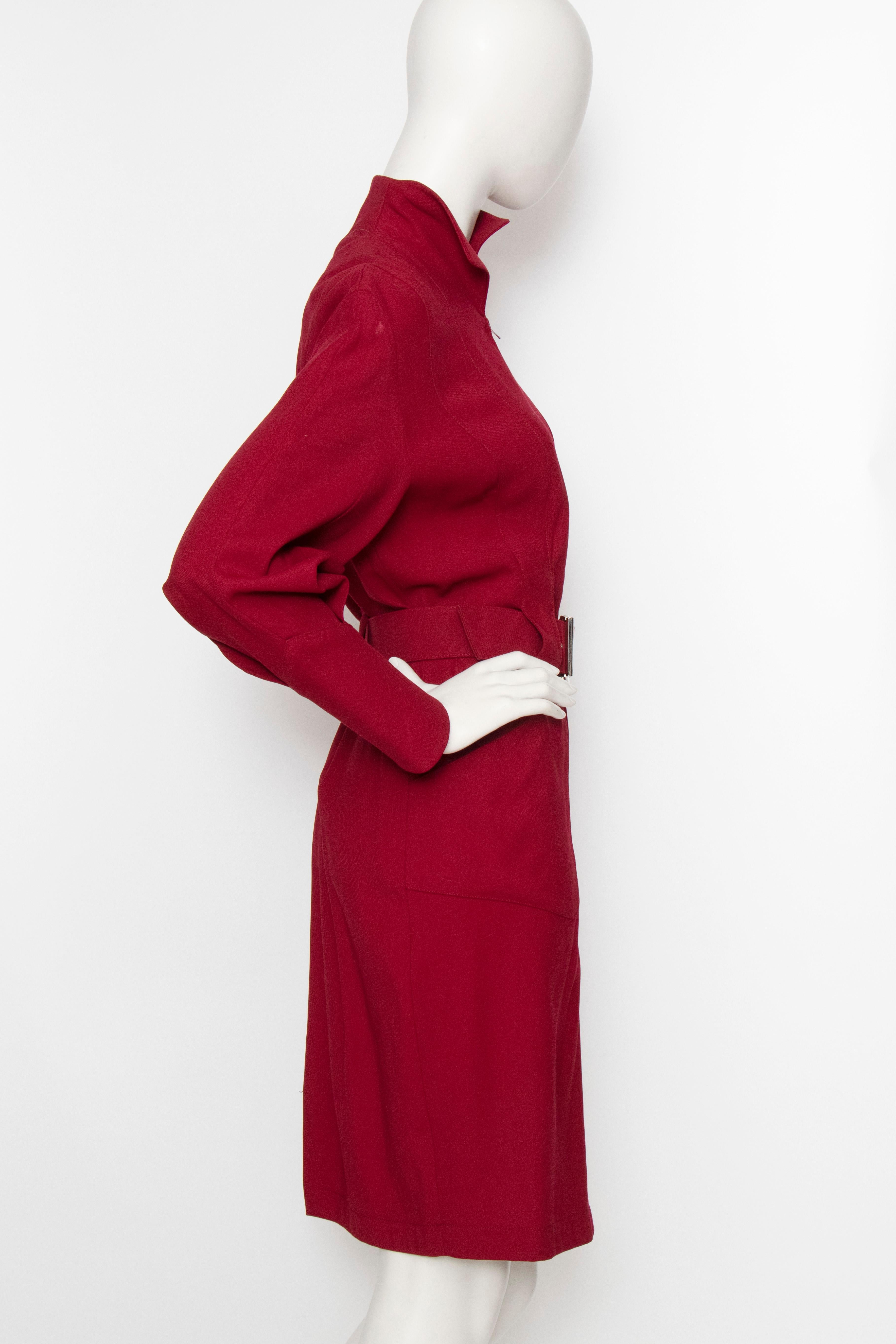 A 1980s Vintage Thierry Mugler Wine Red Wasp-Waist Wool Dress  In Good Condition In Copenhagen, DK