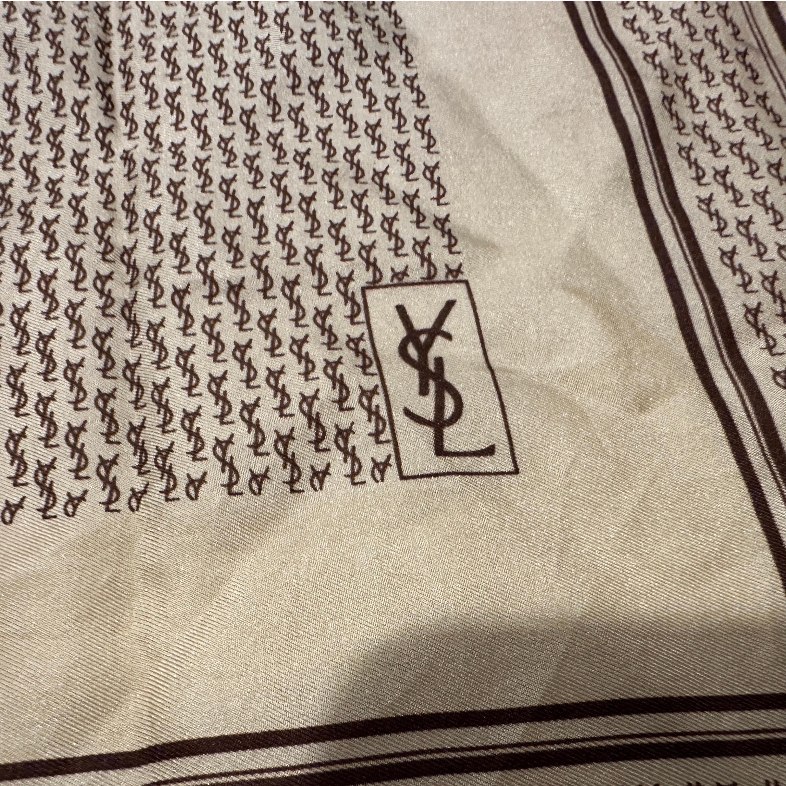 da uomo o donna Sciarpa di seta piccola con logo marrone e beige di Yves Saint Laurent degli anni '80 in vendita