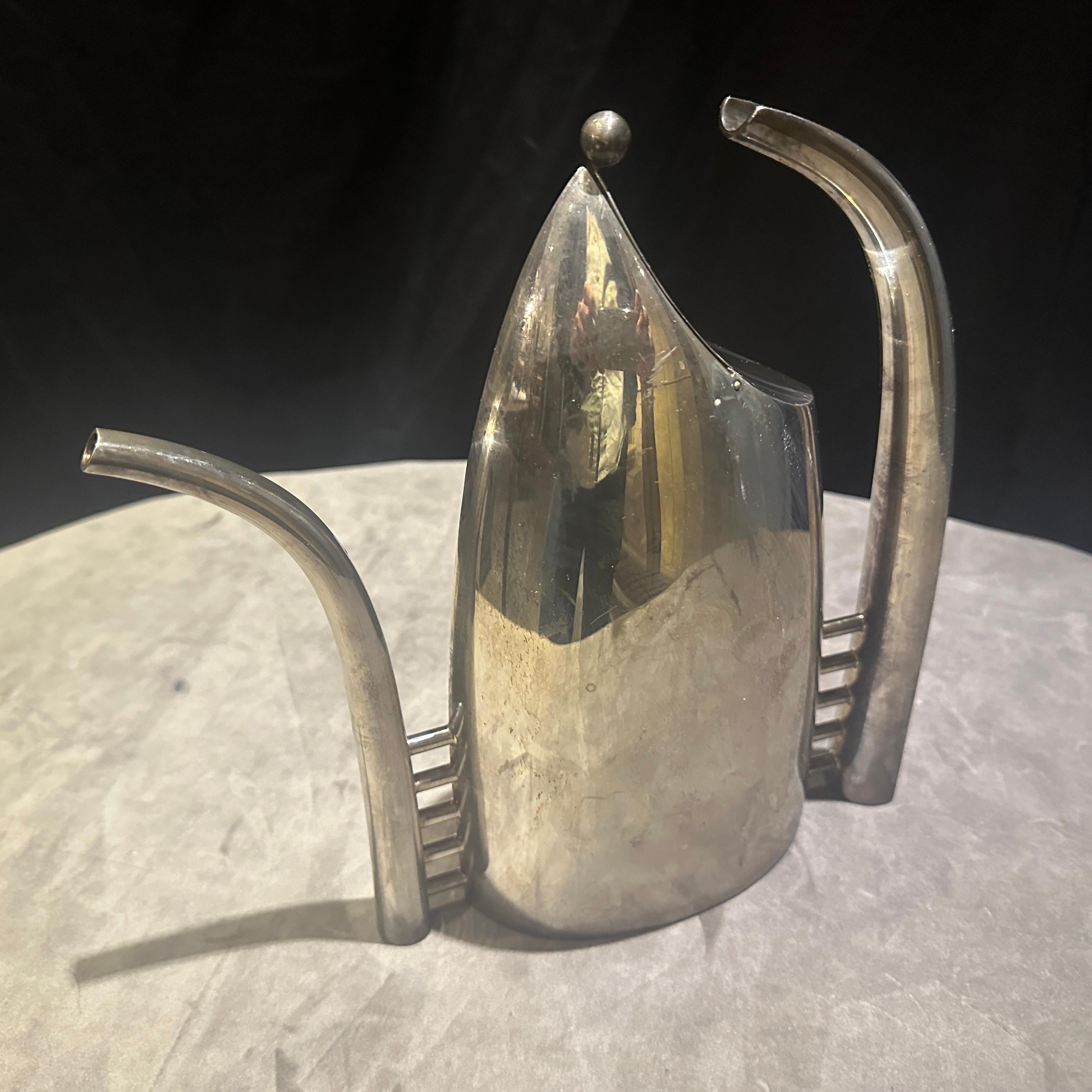 A 1989 Minimalist Silver Plated Fenice Coffee Pot Designed by Lino Sabattini For Sale 5