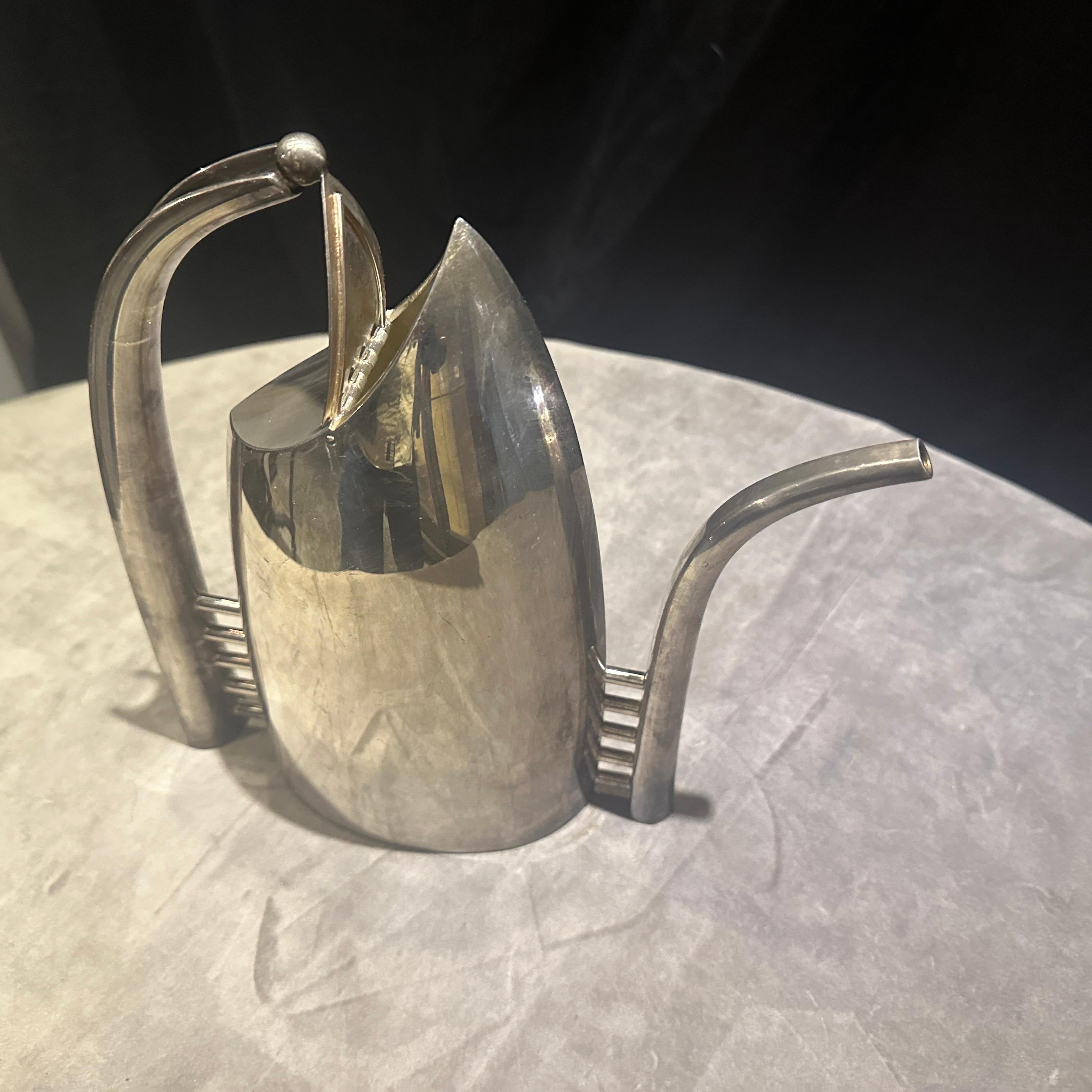 A 1989 Minimalist Silver Plated Fenice Coffee Pot Designed by Lino Sabattini For Sale 6