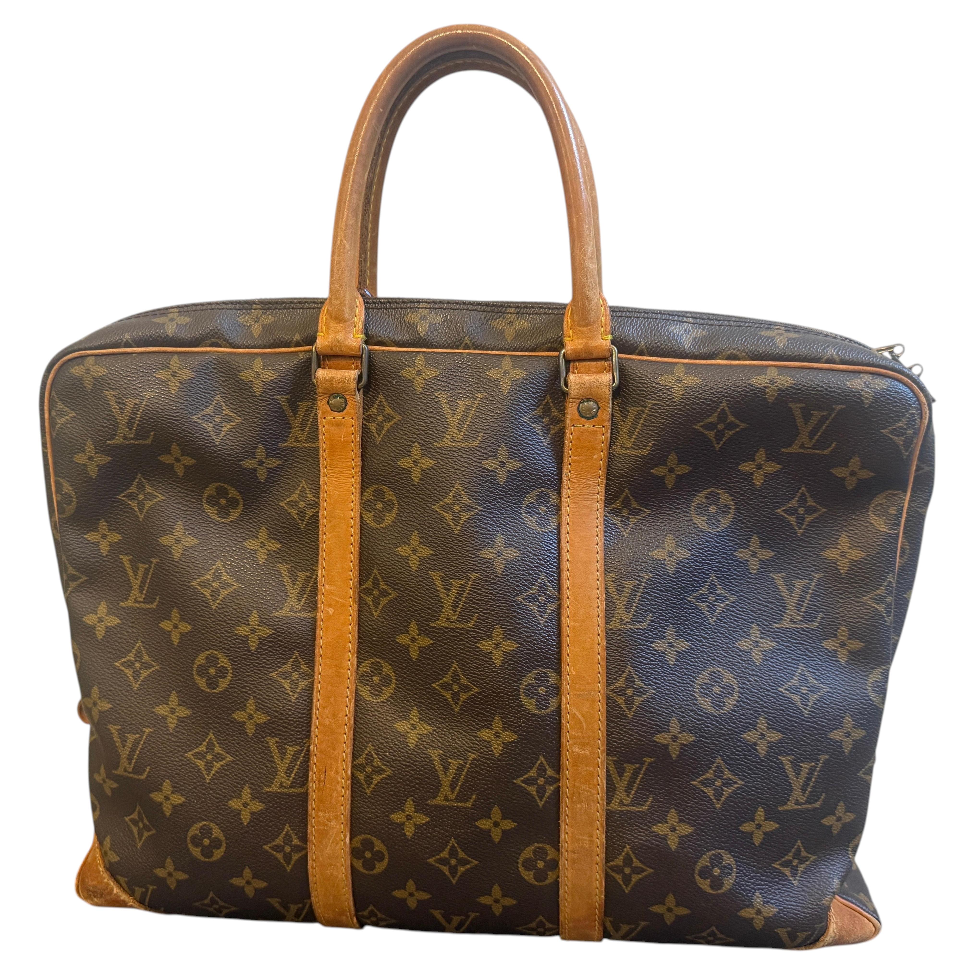 Does vintage Louis Vuitton have serial numbers?