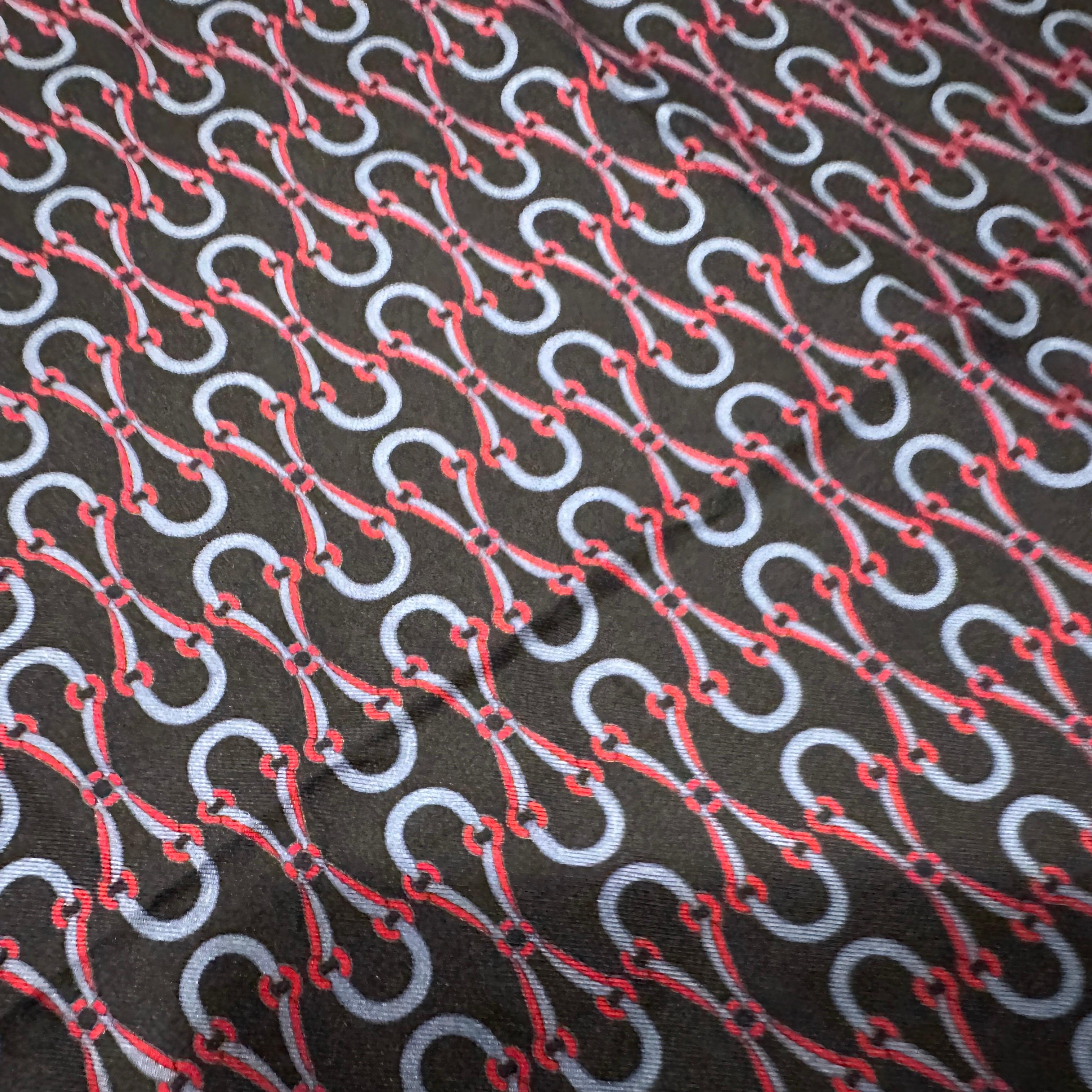 Un foulard in seta con motivo equestre degli anni '90 di Gucci In condizioni ottime in vendita a Aci Castello, IT