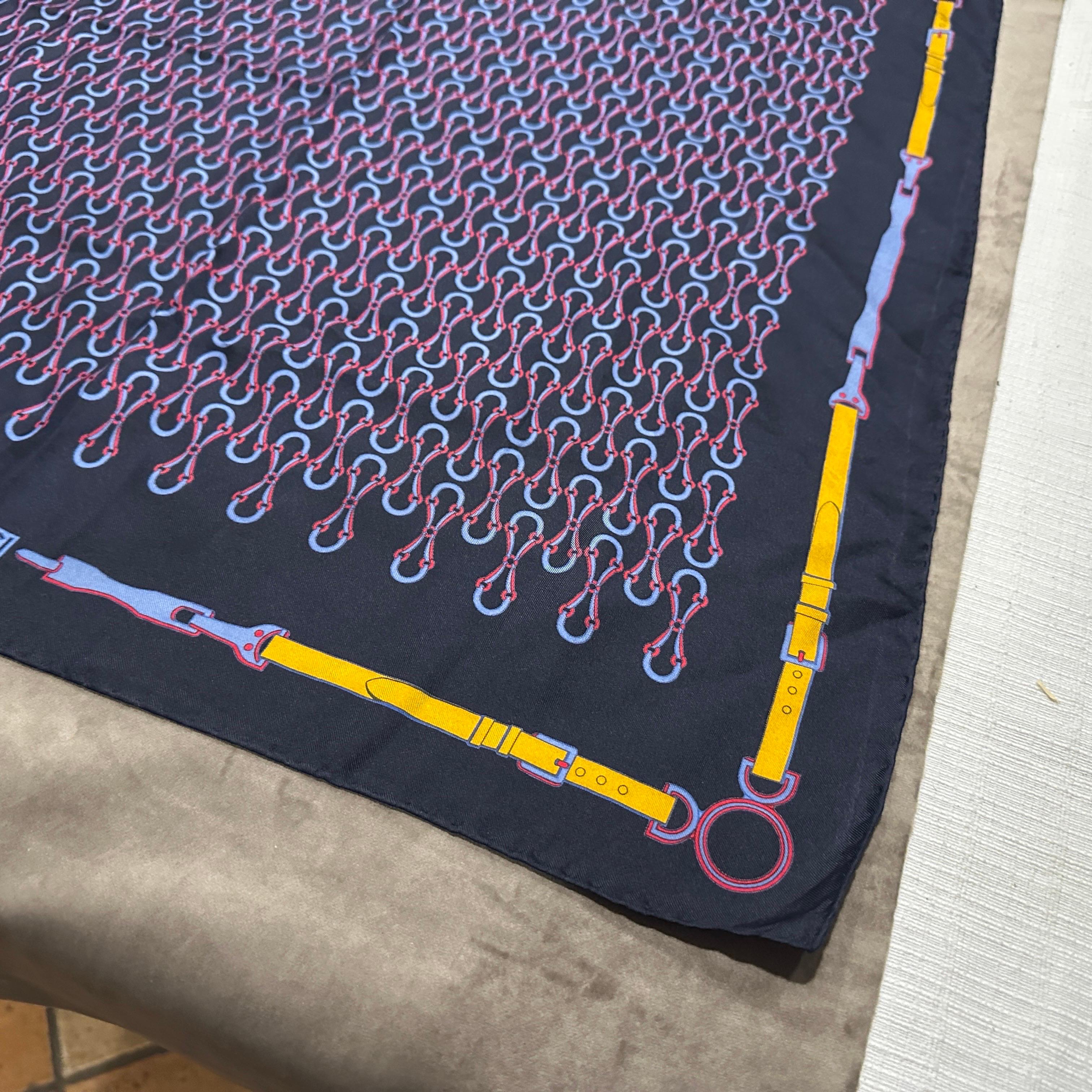 da uomo o donna Un foulard in seta con motivo equestre degli anni '90 di Gucci in vendita