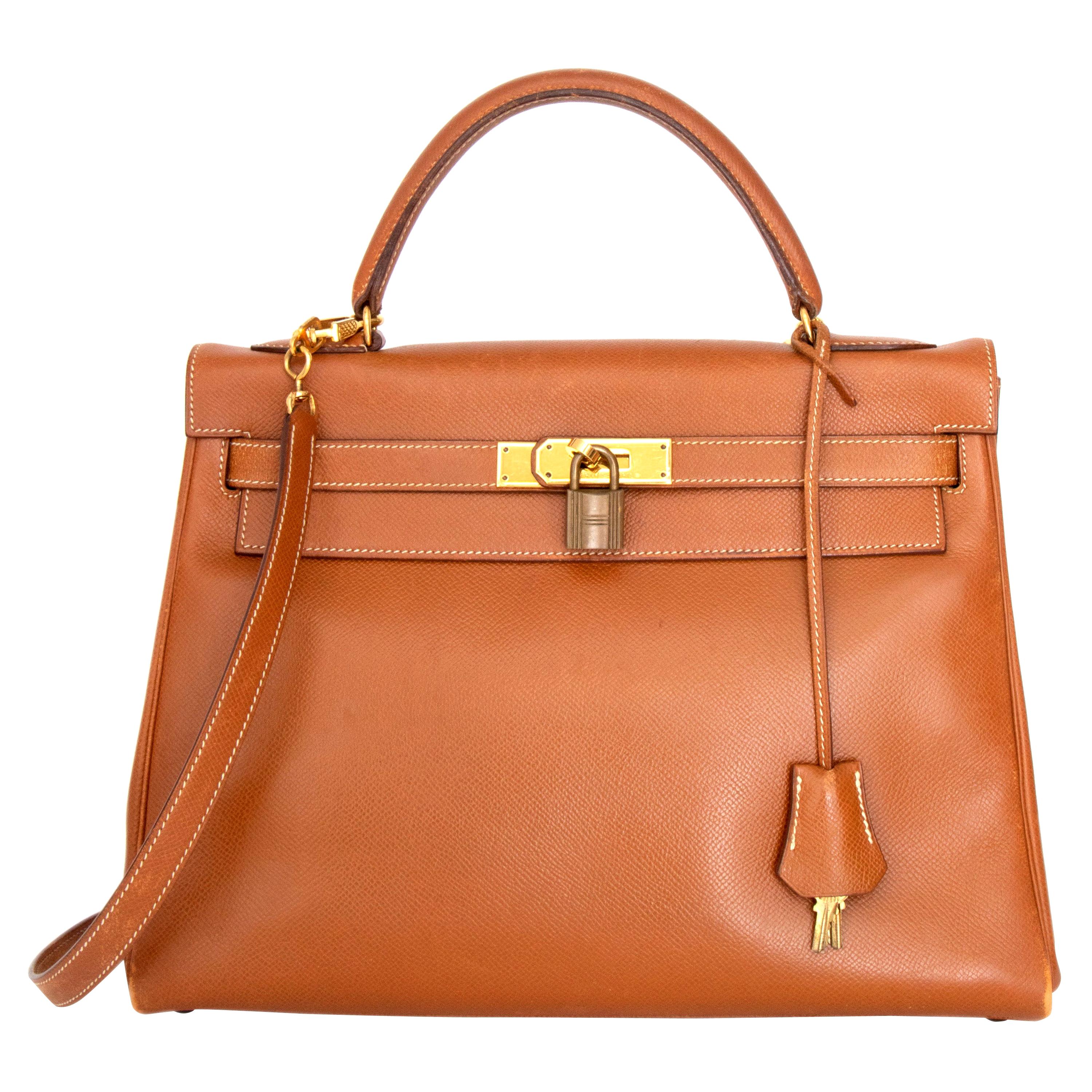 A 1990s Vintage Hermès Kelly 32 Epsom Handbag with Gold Hardware 