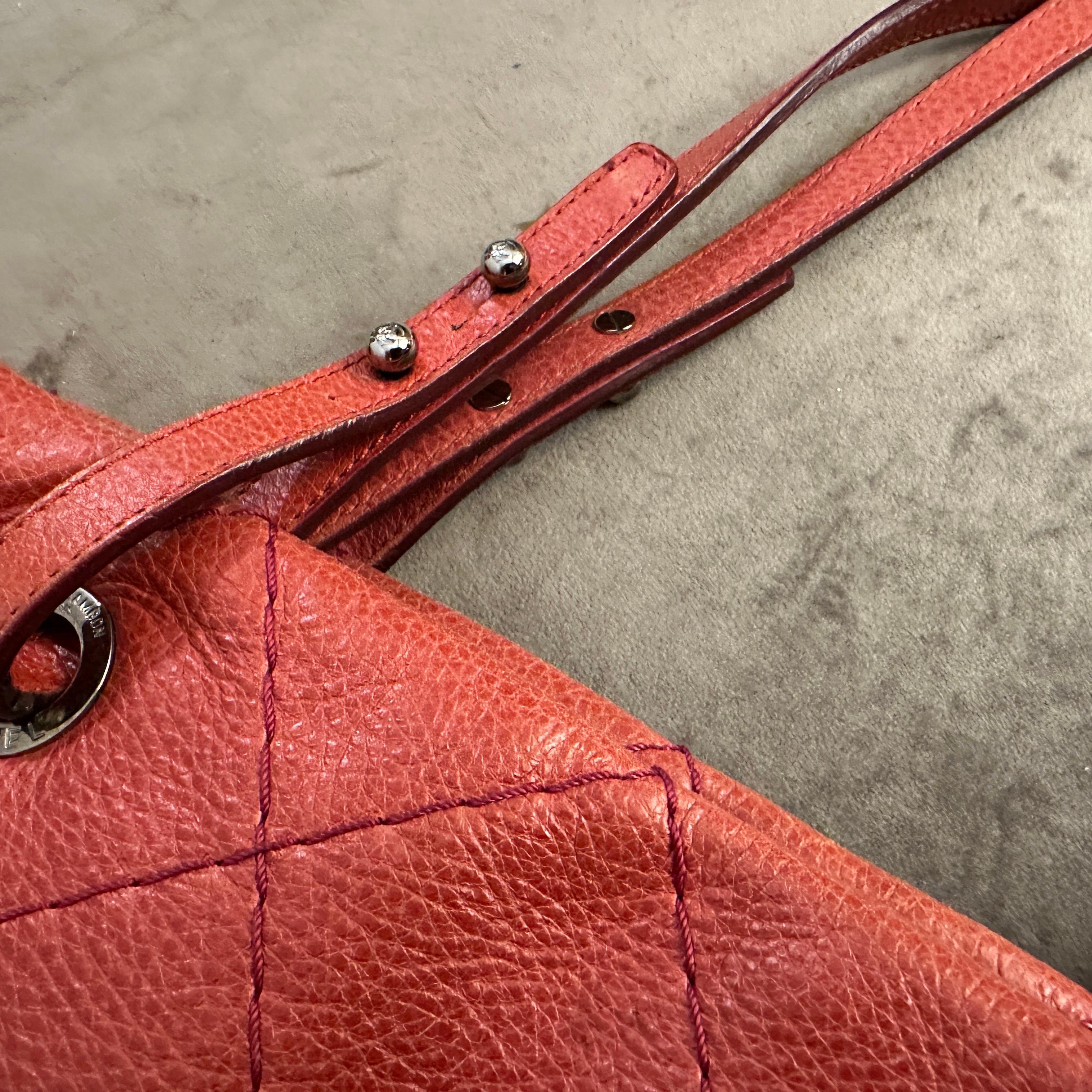 A 1990s Vintage Pink Leather Tote Bag By Chanel For Sale 8