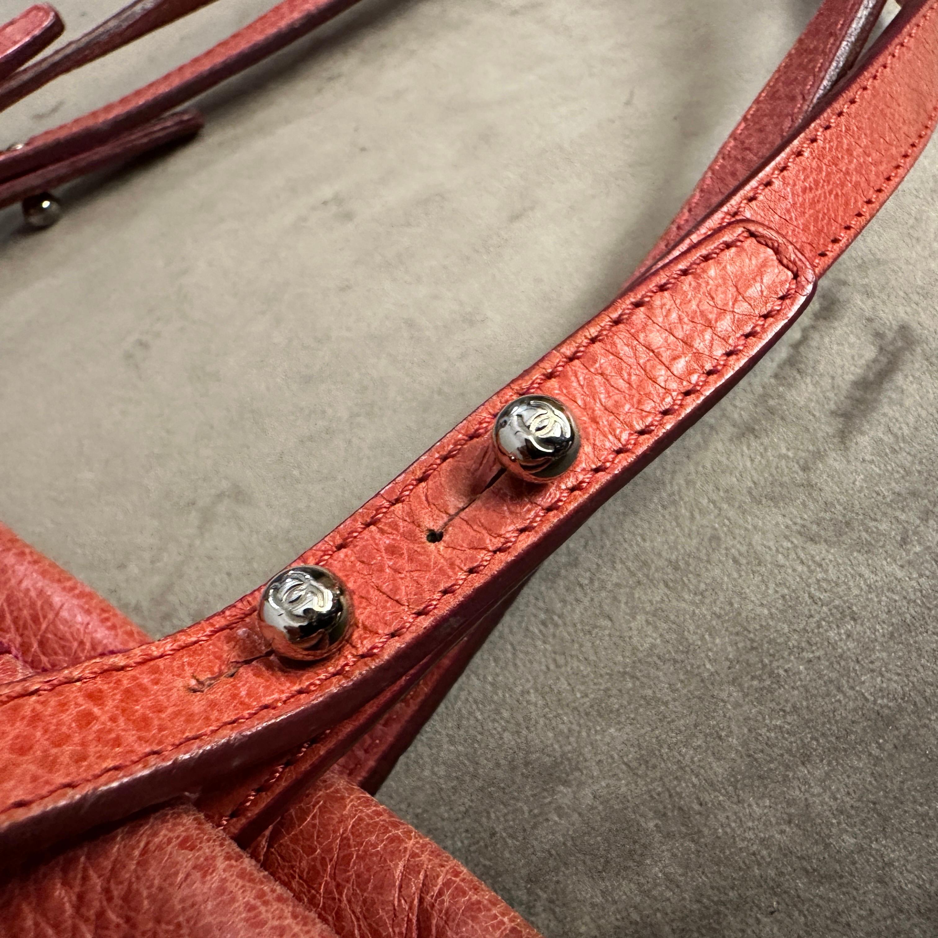 A 1990s Vintage Pink Leather Tote Bag By Chanel For Sale 9