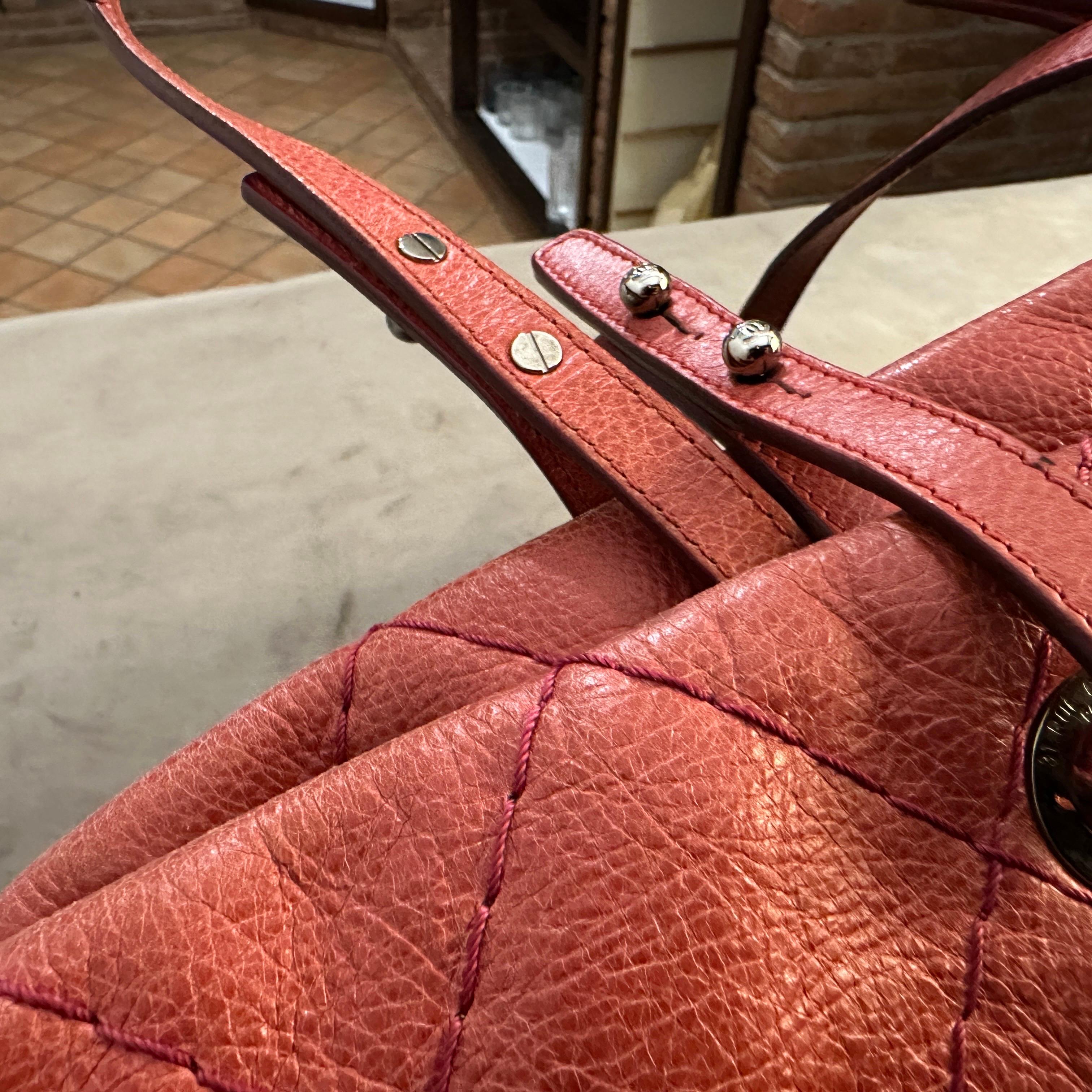 A 1990s Vintage Pink Leather Tote Bag By Chanel For Sale 11