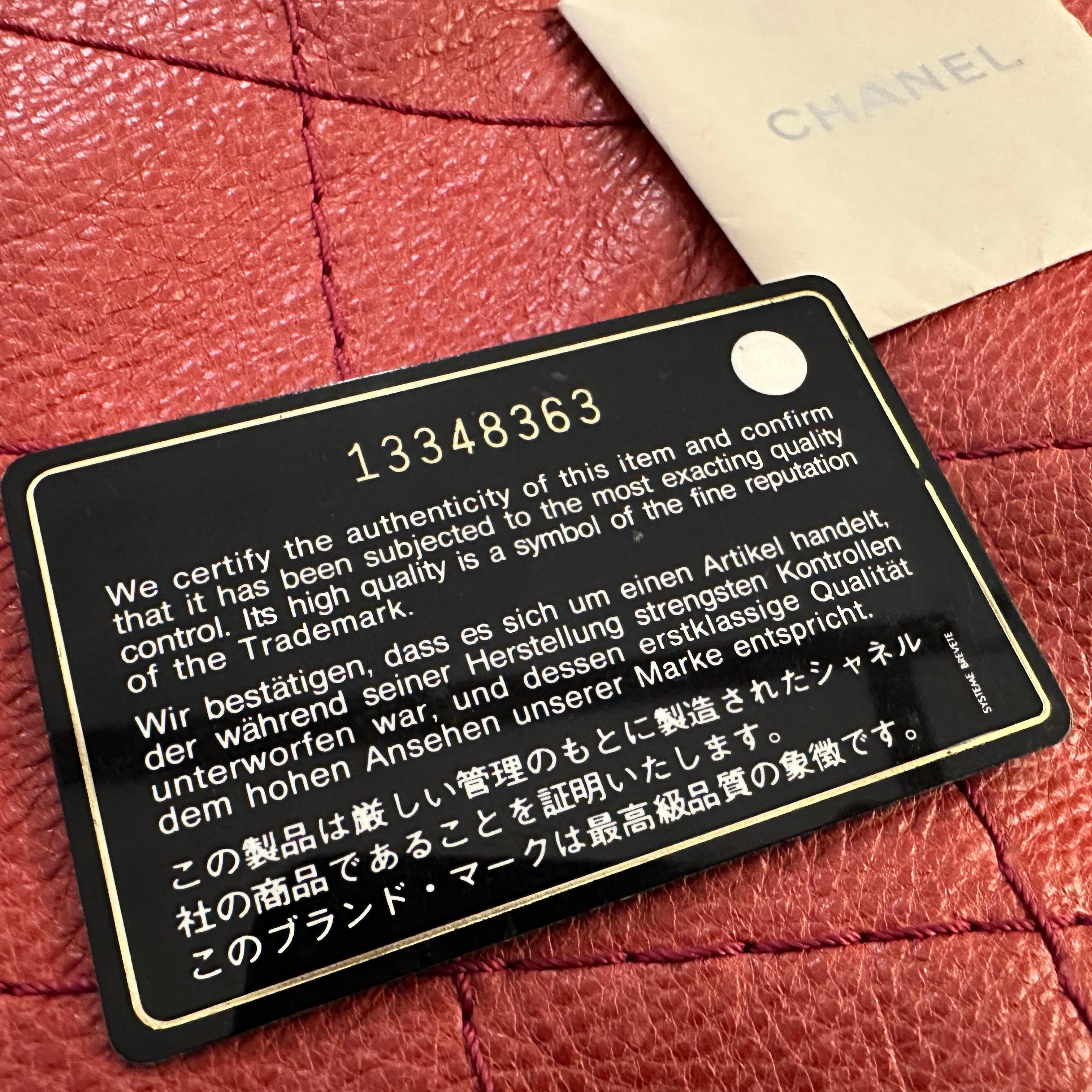 A 1990s Vintage Pink Leather Tote Bag By Chanel For Sale 2