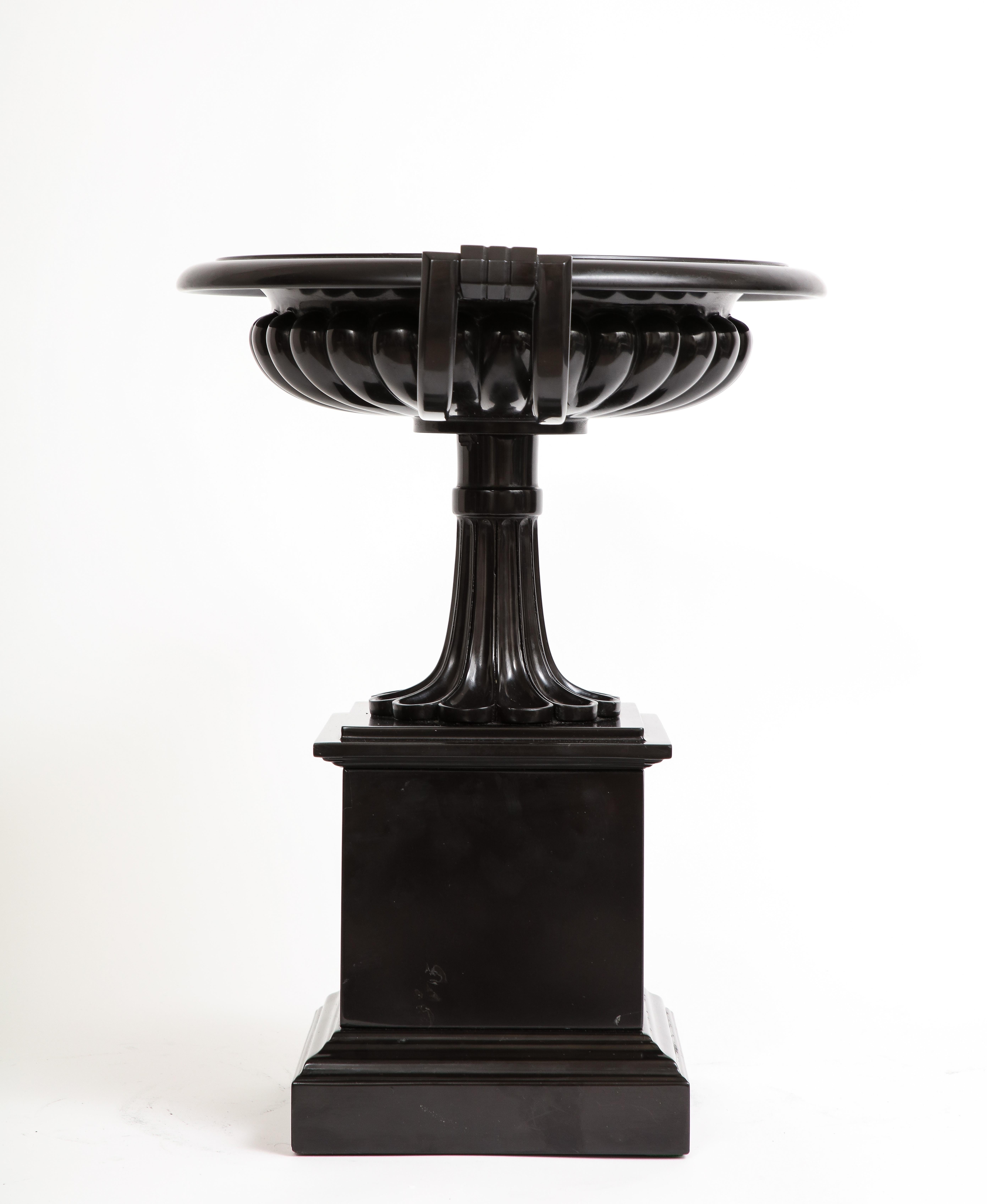 Mid-19th Century English Grand Tour Black Marble Pedestal 2-Handled Centerpiece/Tazza, 1800s For Sale