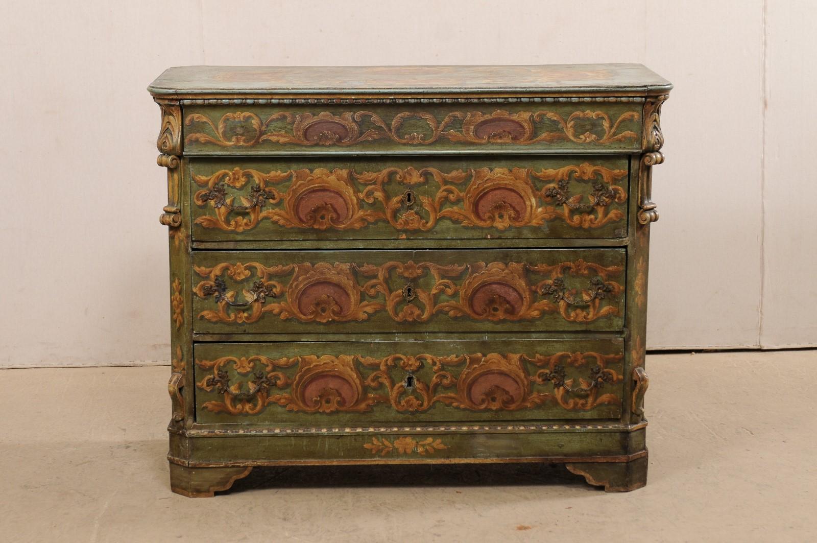 Commode européenne du 19ème siècle avec finition décorative d'origine en vente 5