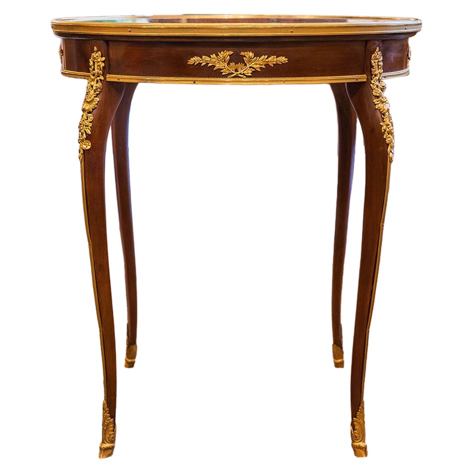 Tavolo francese Luigi XVI del XIX secolo in mogano e bronzo dorato di Baron Paris