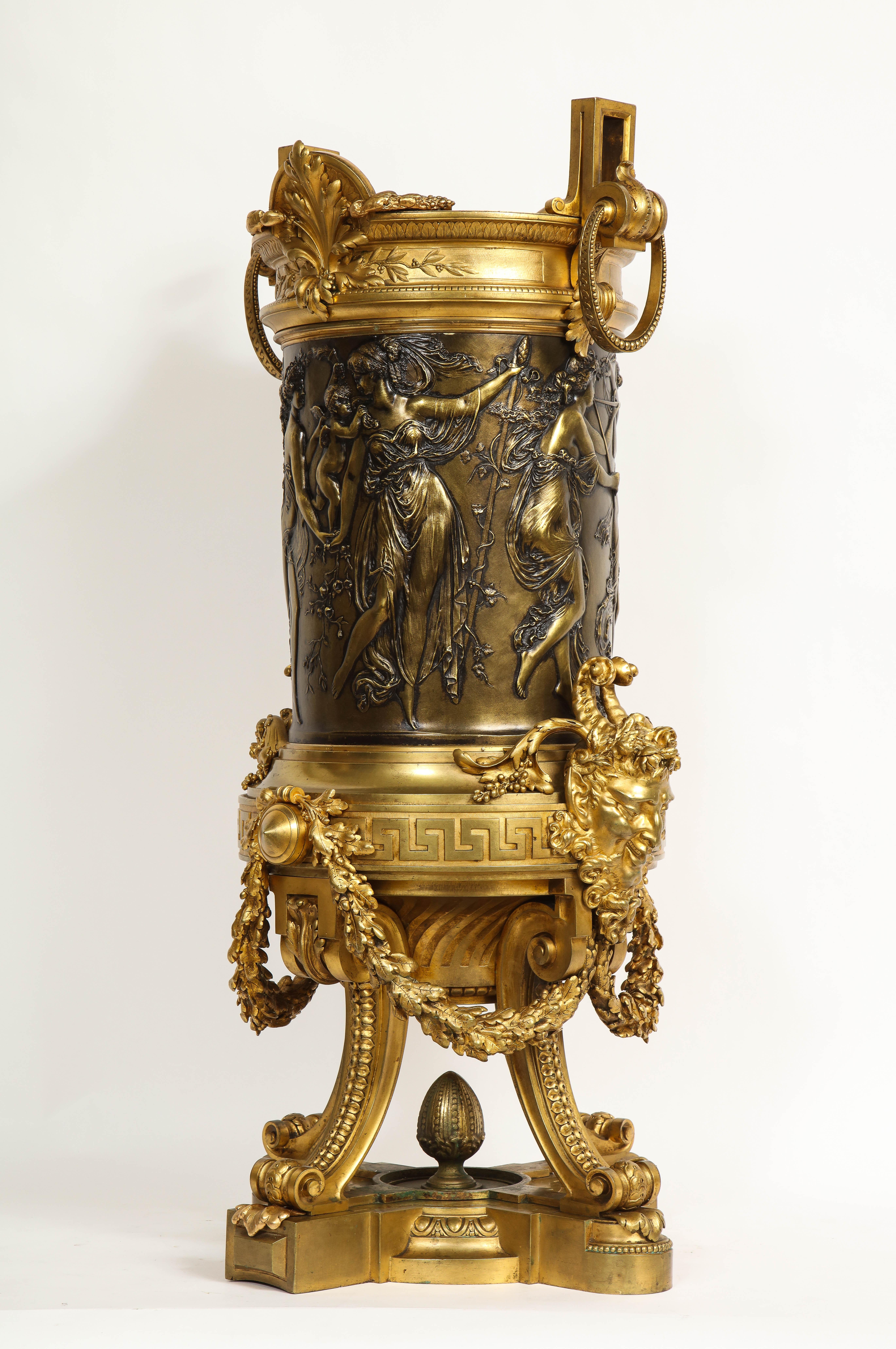 A 19th C. French Louis XVI Patinated & Doré Bronze Jardinière, F. Barbedienne In Good Condition For Sale In New York, NY